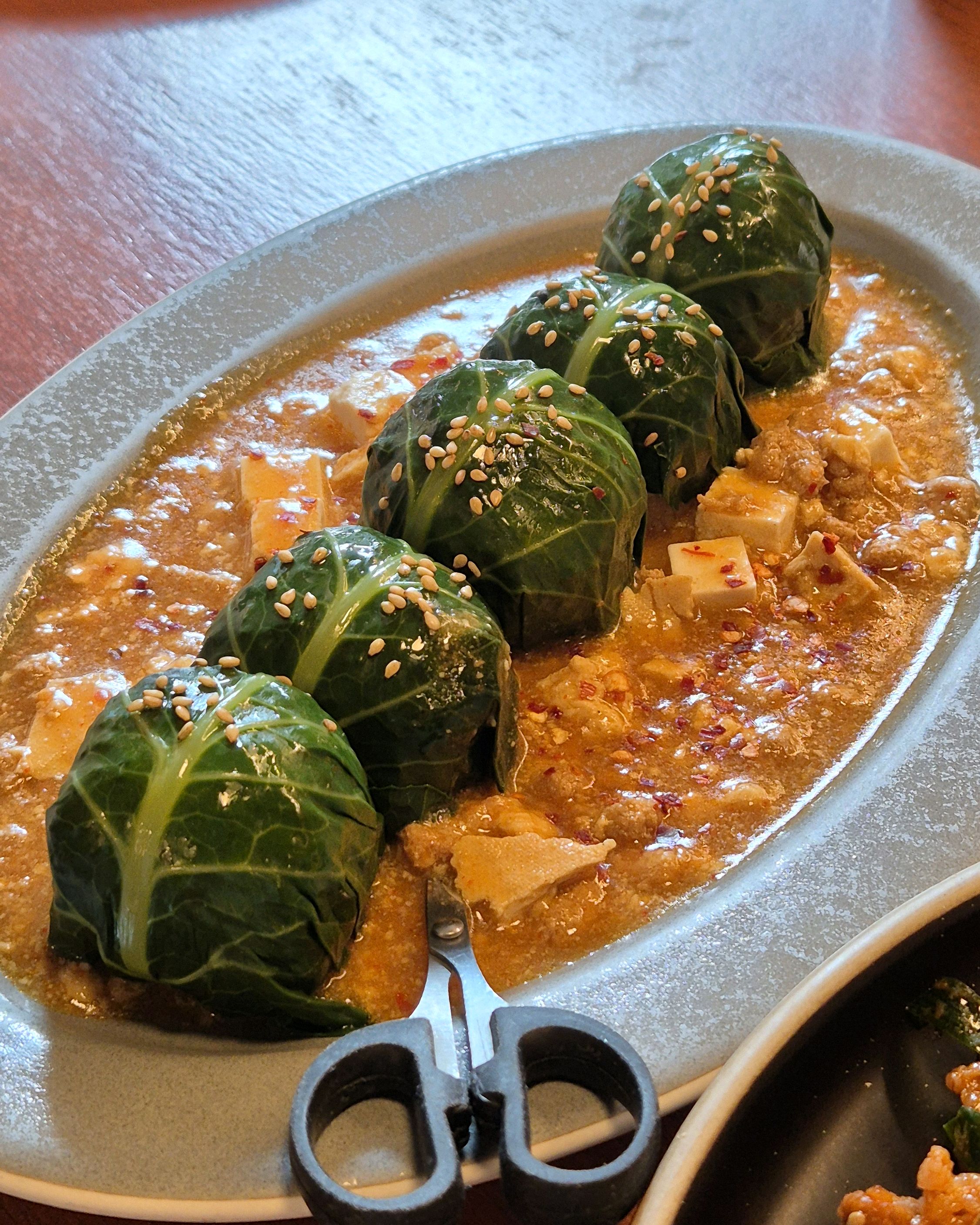 공간도 예쁘고 음식도 맛있어서 기분 좋게 잘 먹었습니다!! :) - 종로 맛집 익선애뜻