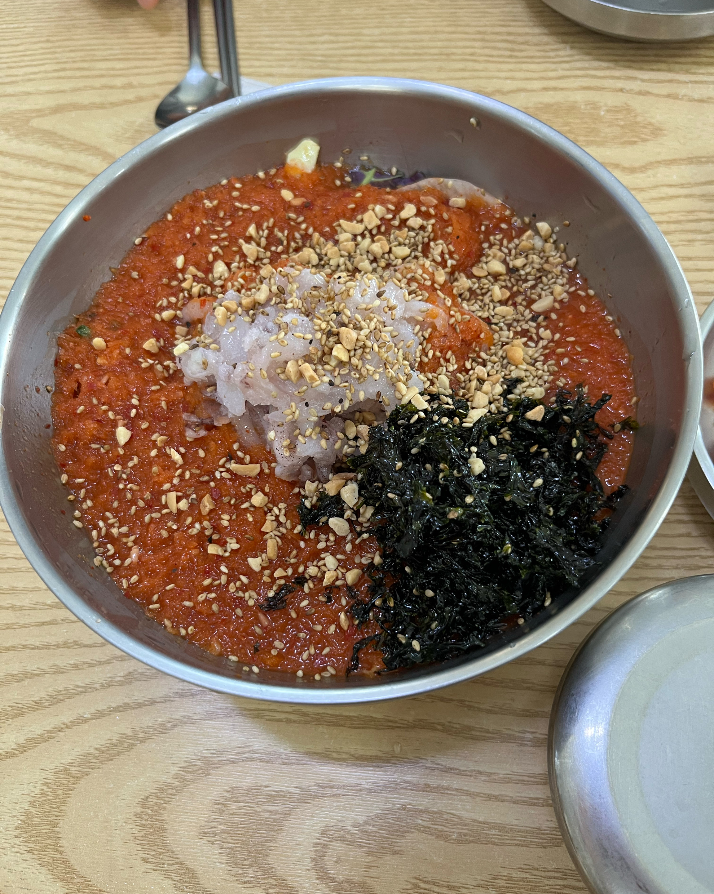깔끔하고 맛있어요!!!! - 제주 맛집 협재칼국수