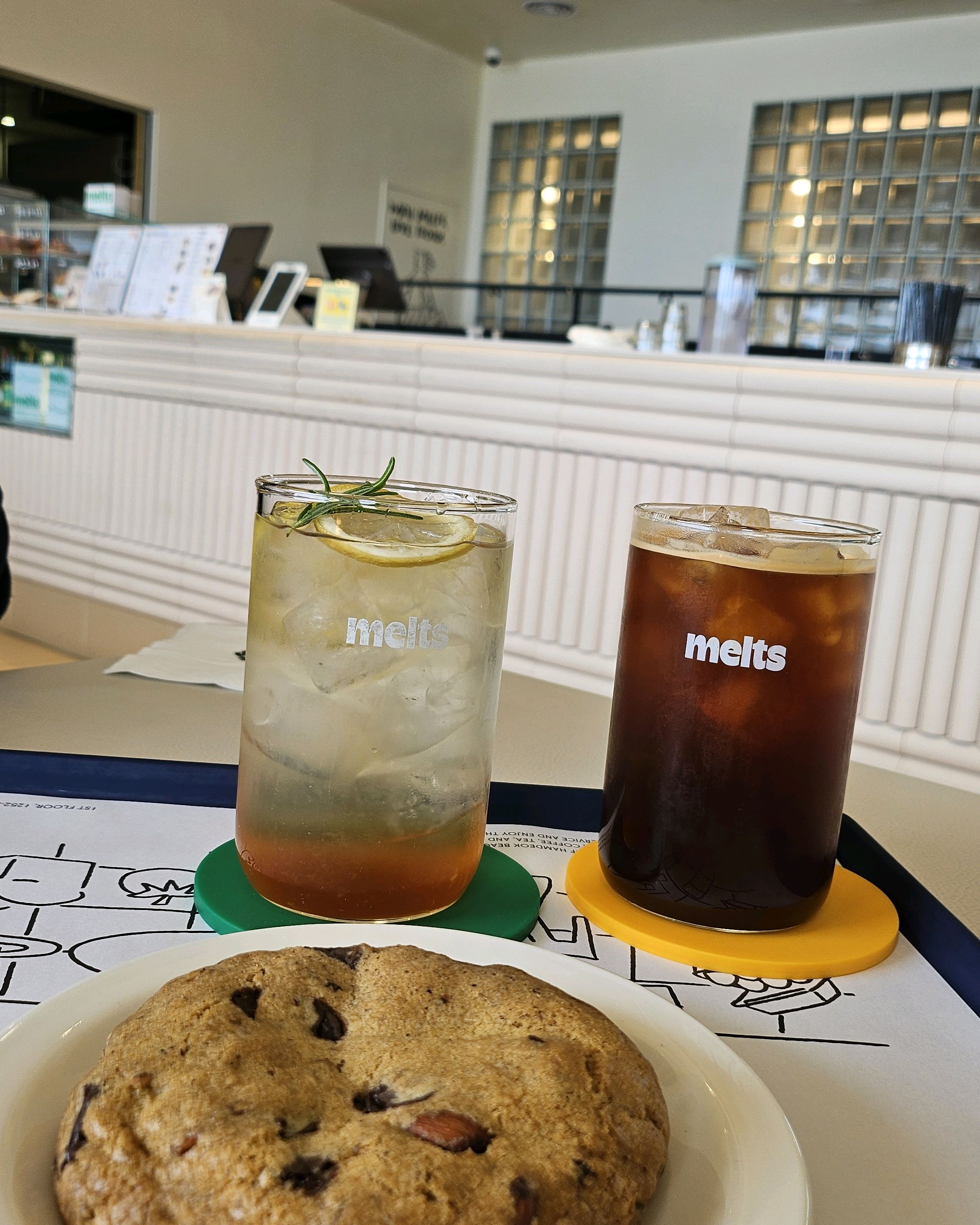 함덕해수욕장앞이라 뷰가 좋아요 - 제주 맛집 멜츠인빌리지