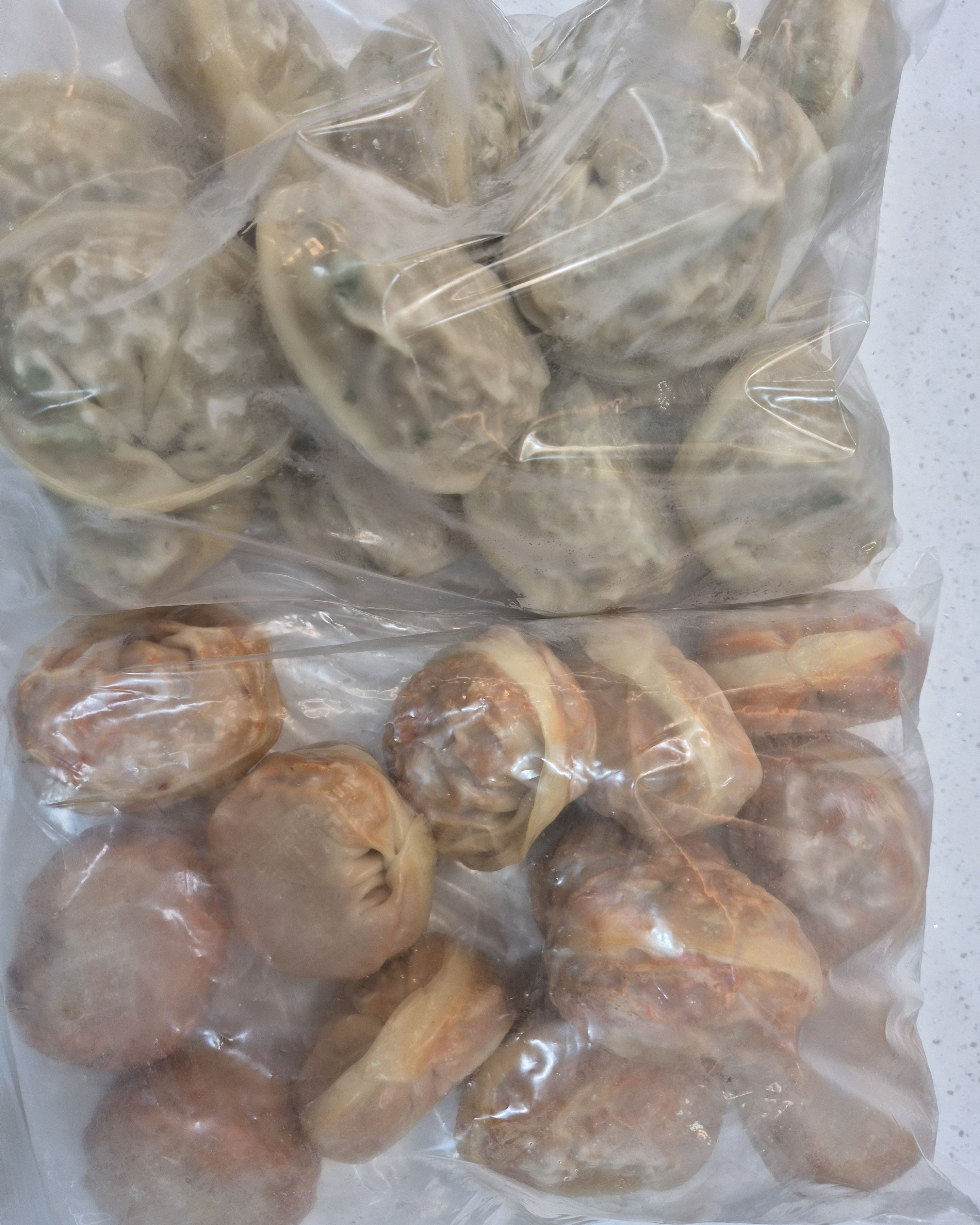 퇴근길에 만두국이 먹고파 두봉지 - 권선동 맛집 만두에 진심
