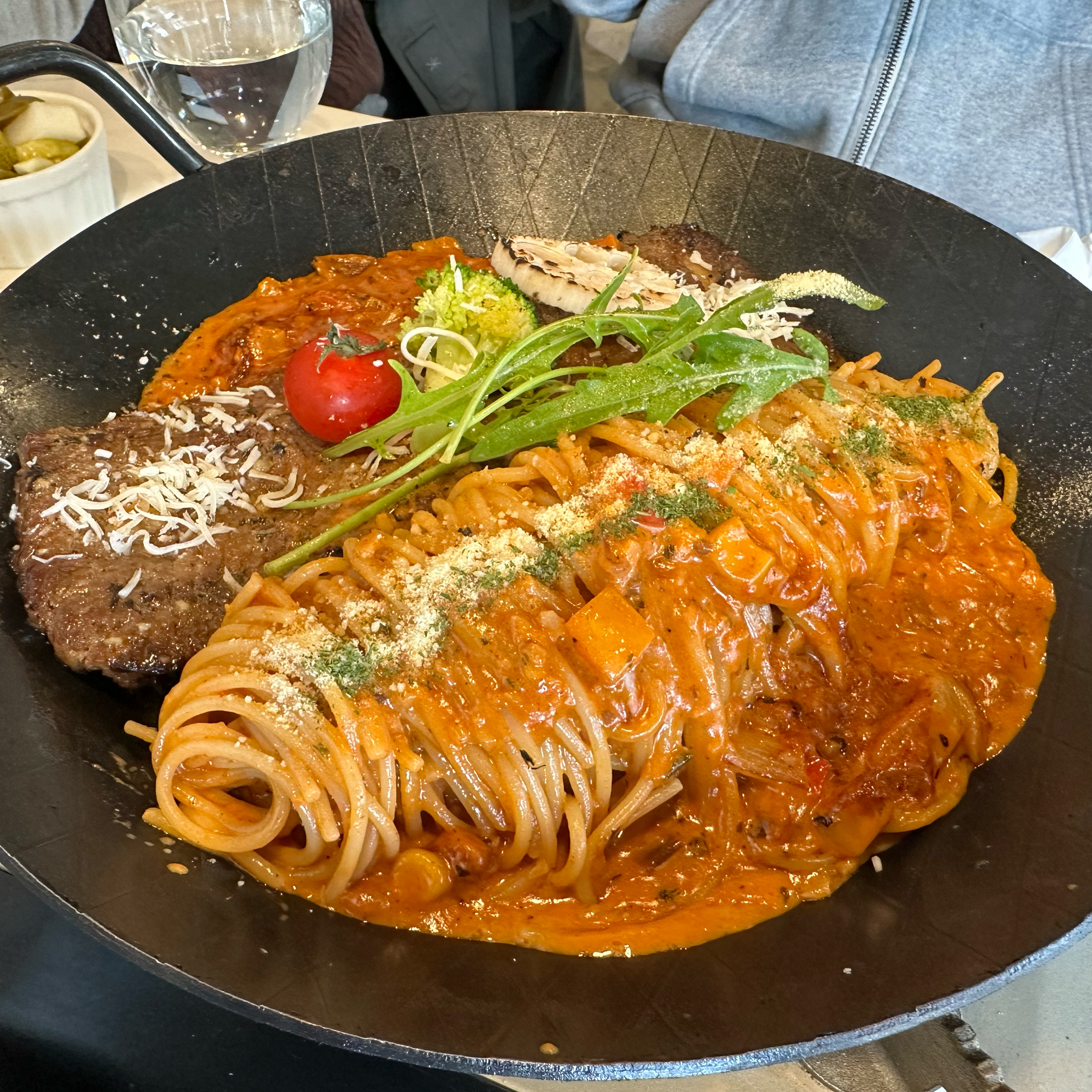 갈비파스타 먹으러 왔어요~ - 망원동 맛집 따식 갈비파스타 망원