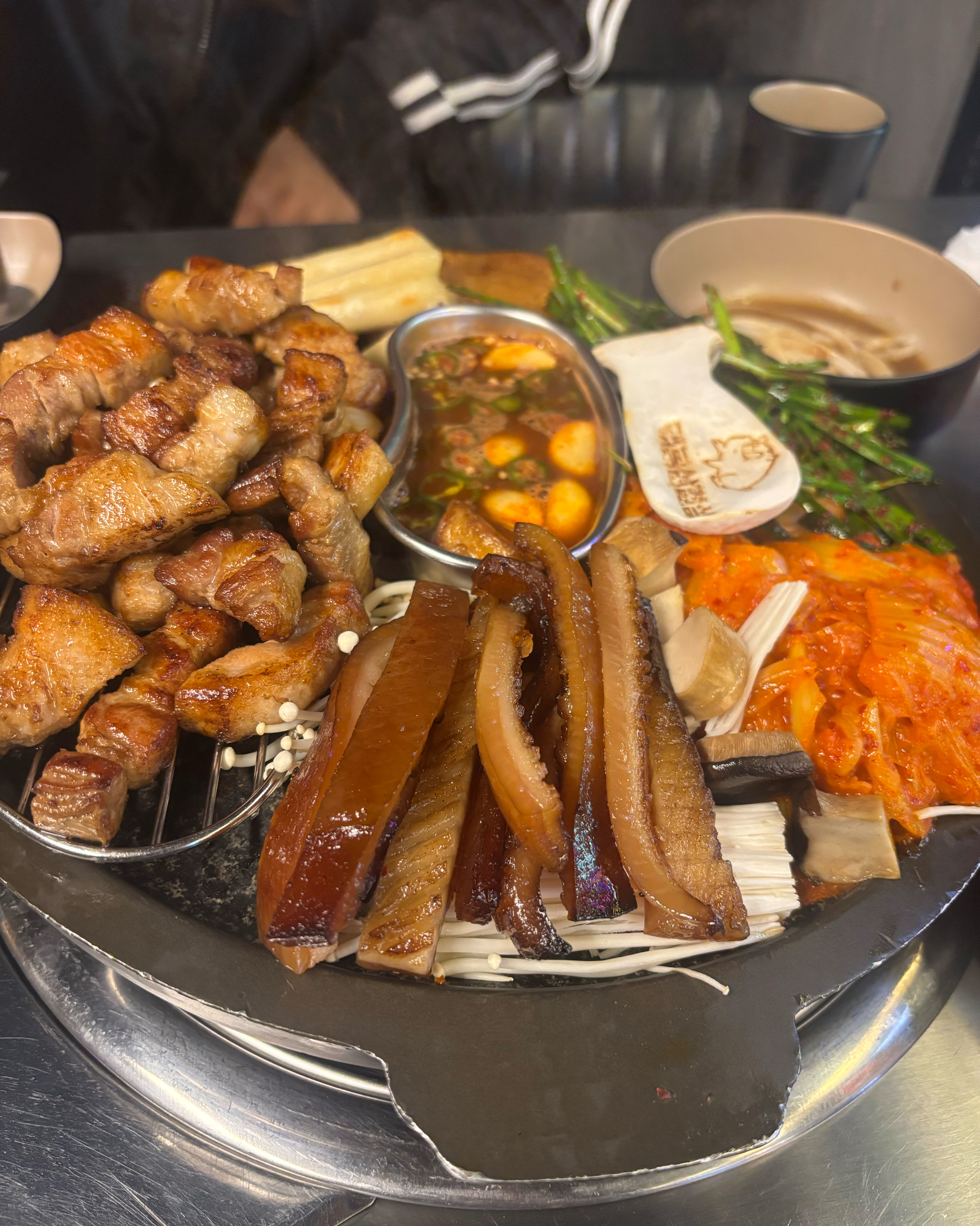 신림역 맛집 돼봉삼겹살 신림점 내돈내산 찐 리뷰 일기