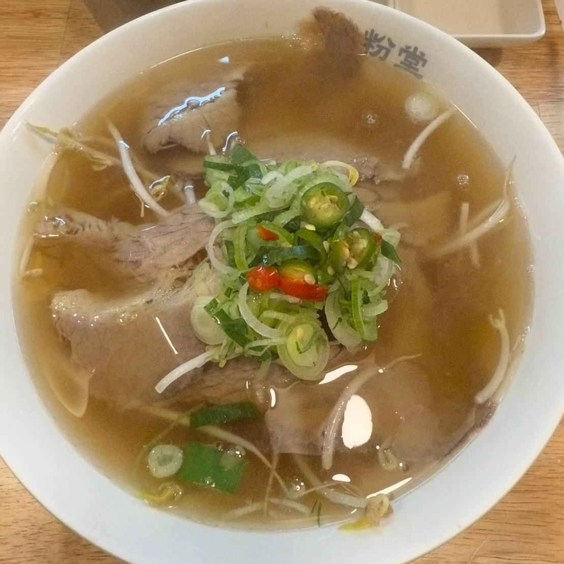 쌀국수 국물이 진하고 진짜 맛있어요!! 요청사항도 매번 잘 반영해주시구 사장님도 너무 친절