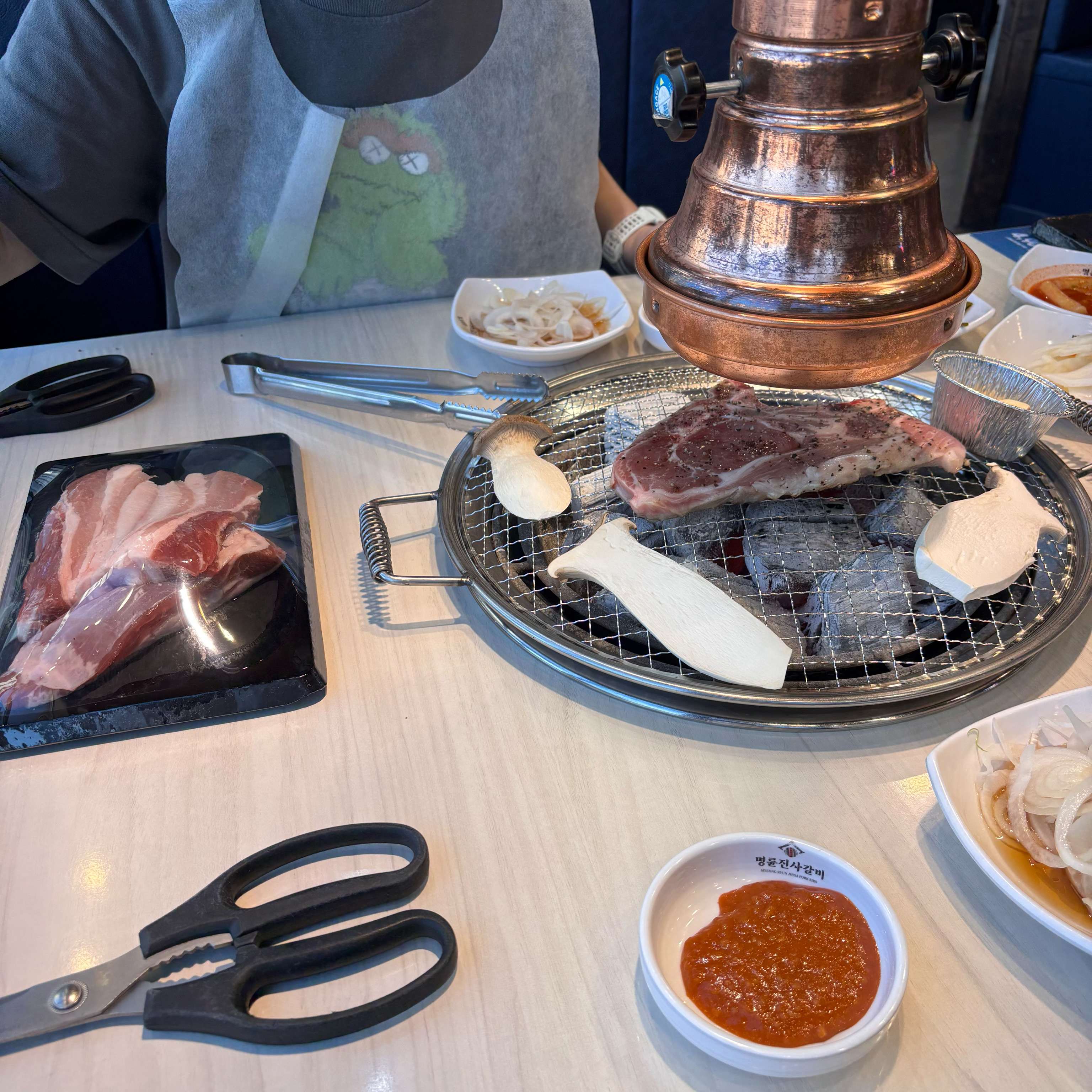 저는 근처 명륜진사갈비 중 - 초롱꽃마을 맛집 명륜진사갈비 파주초롱꽃마을점
