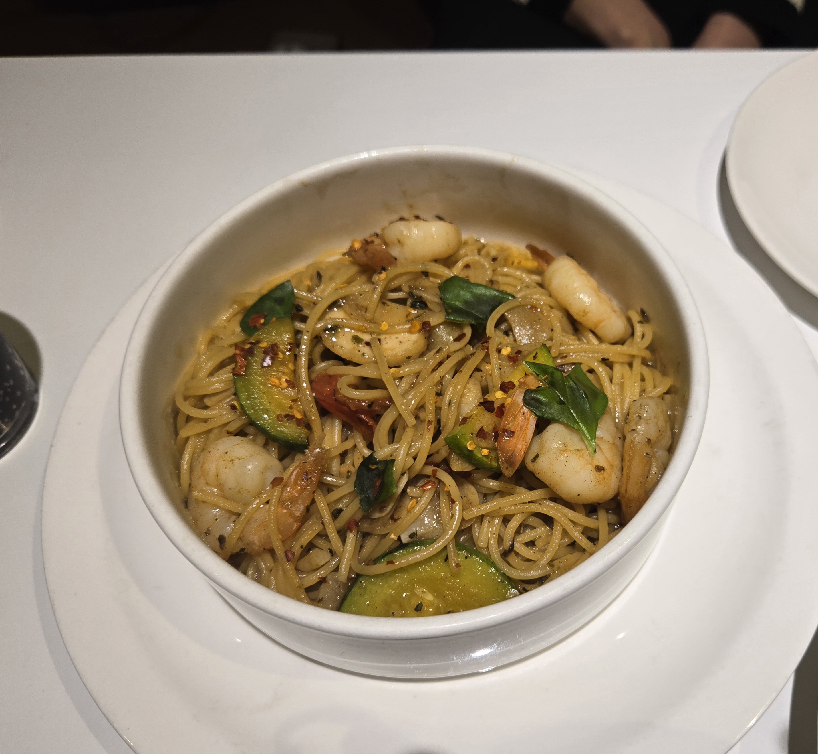 처음 방문했는데 음식이 너무 맛있네요~ 특히 파스타랑 리조또가 제 입맛에 딱이었어요!! 잘