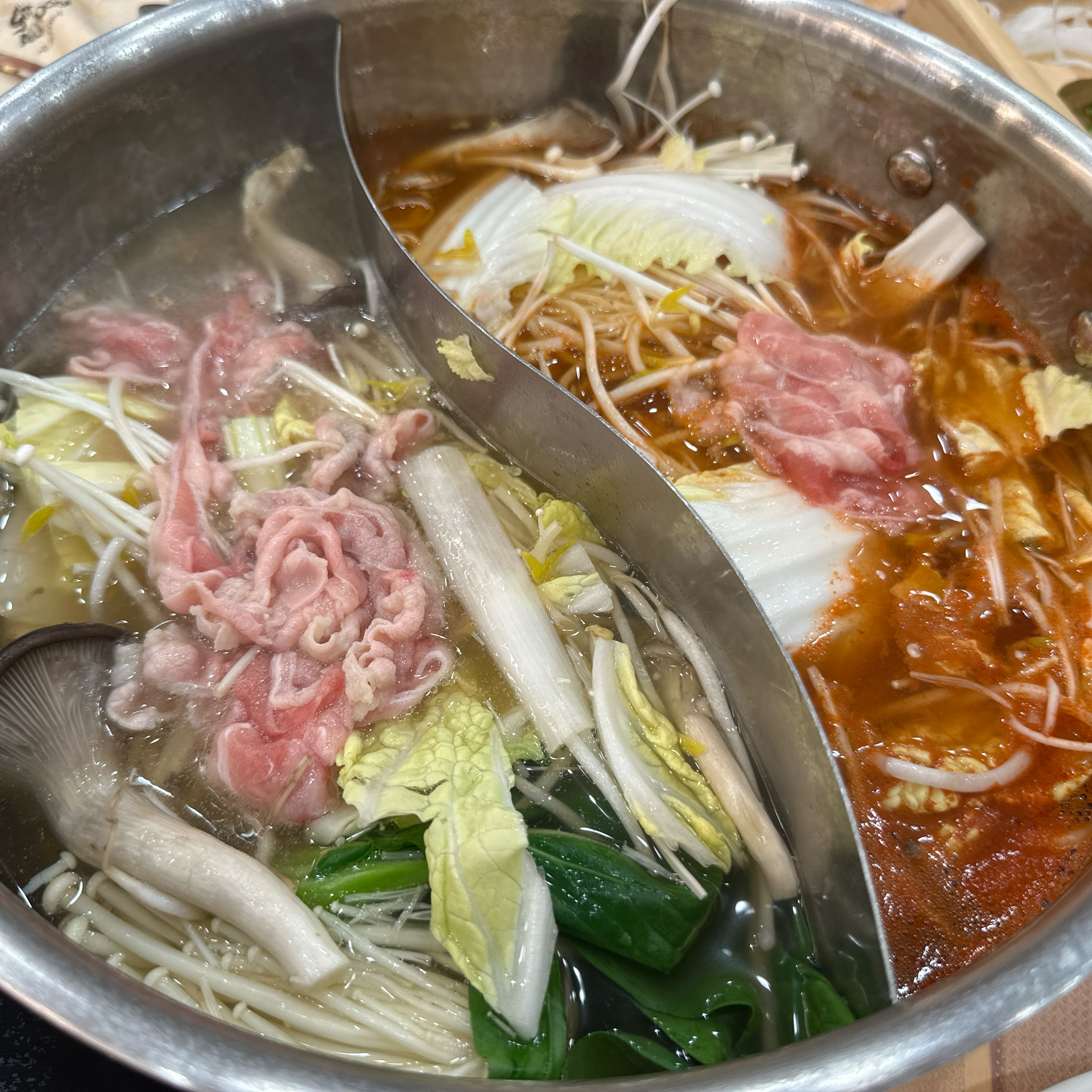 봉천역 맛집으로 요즘 인기 많은 것 같아 다녀왔어요 - 봉천역 맛집 샤브올데이 서울봉천점