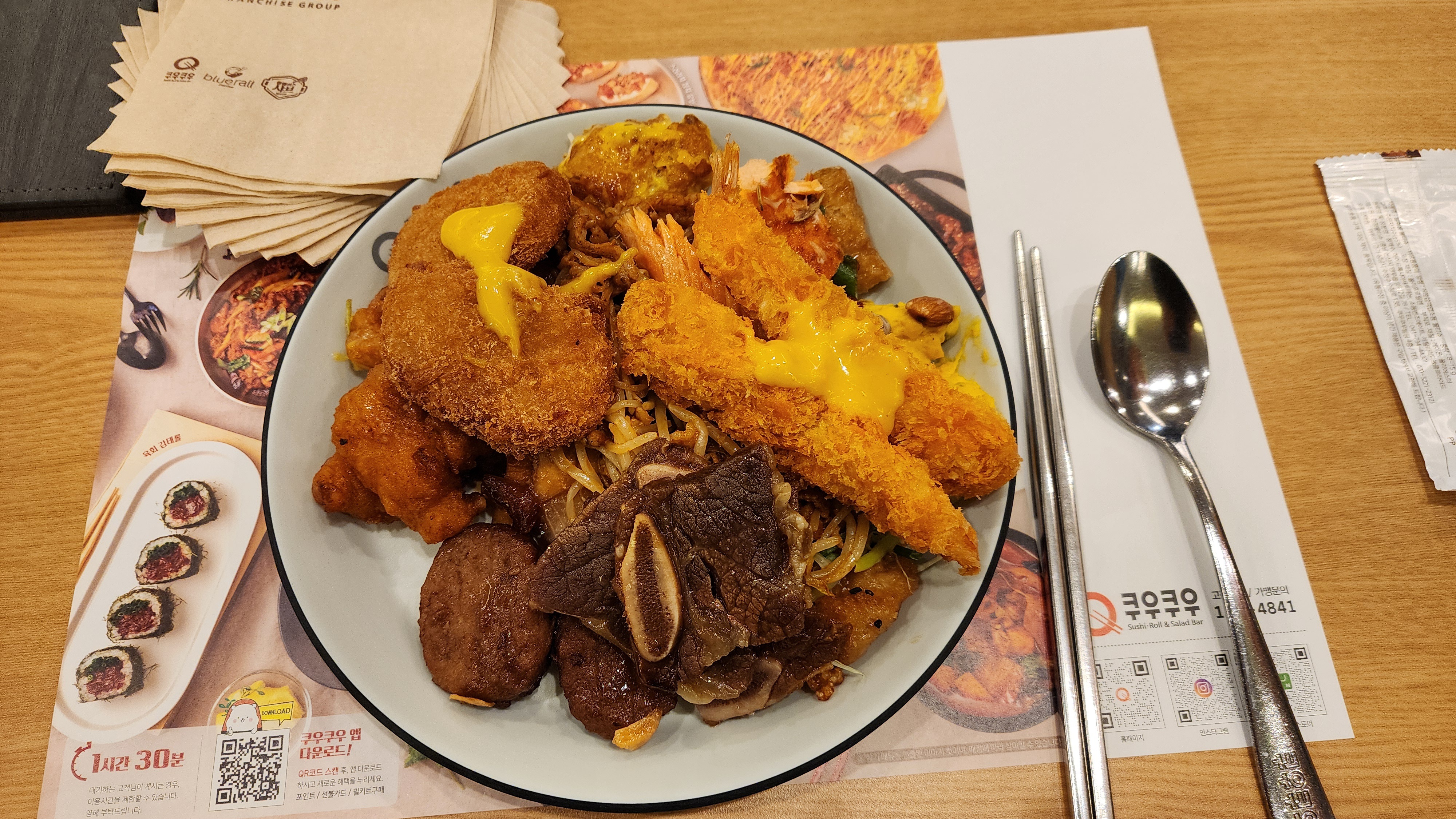 가족과 지인들과 함께 방문해서 저녁식사를 했는데 아주 맛있게 잘 먹었습니다. - 경성대 맛집 쿠우쿠우 골드 부산경성대점