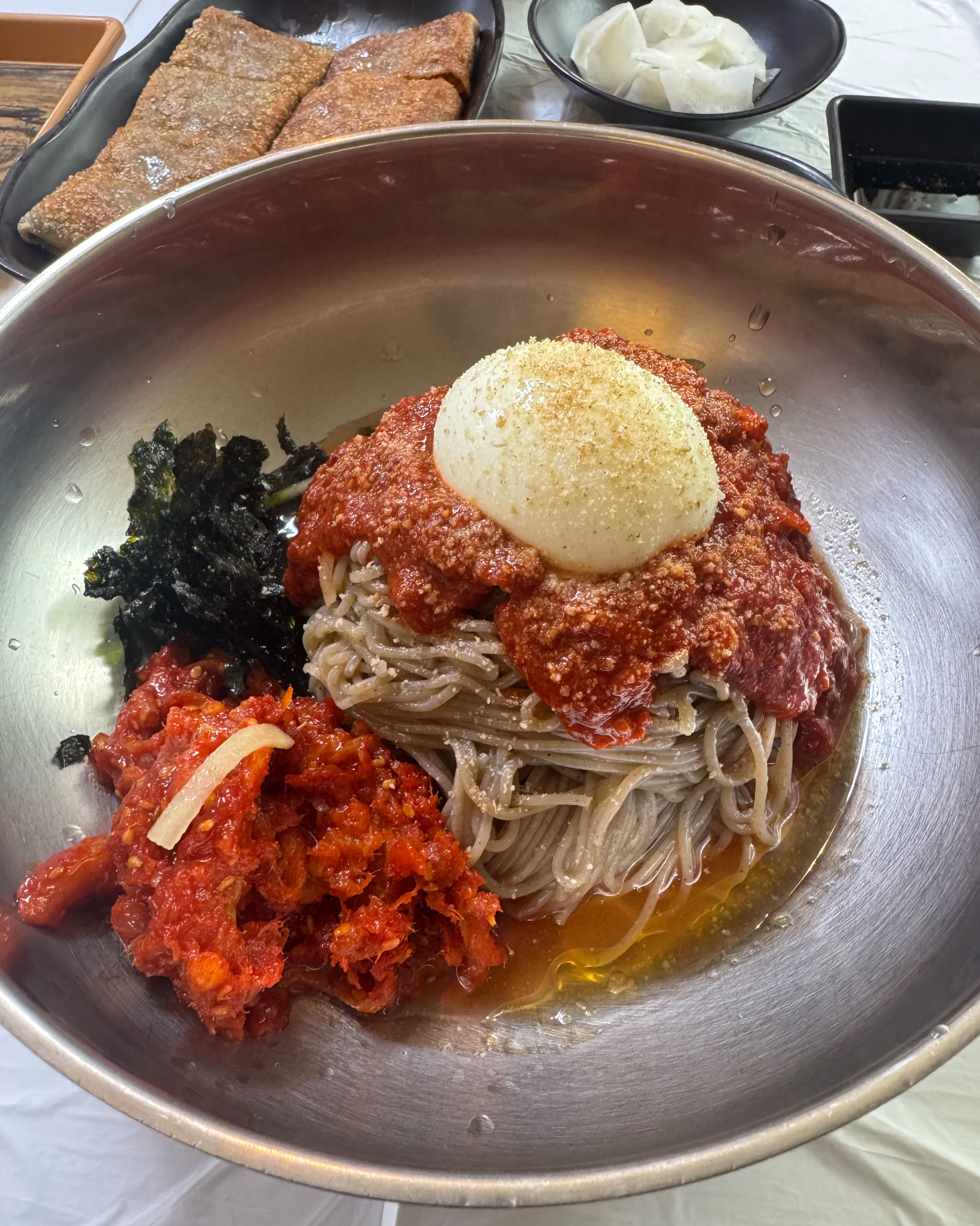 남자친구랑 속초 놀러왔다가 오게됐어요!! 주차도 편리하고 사장님이 너무 친절하셔서 좋아요❤