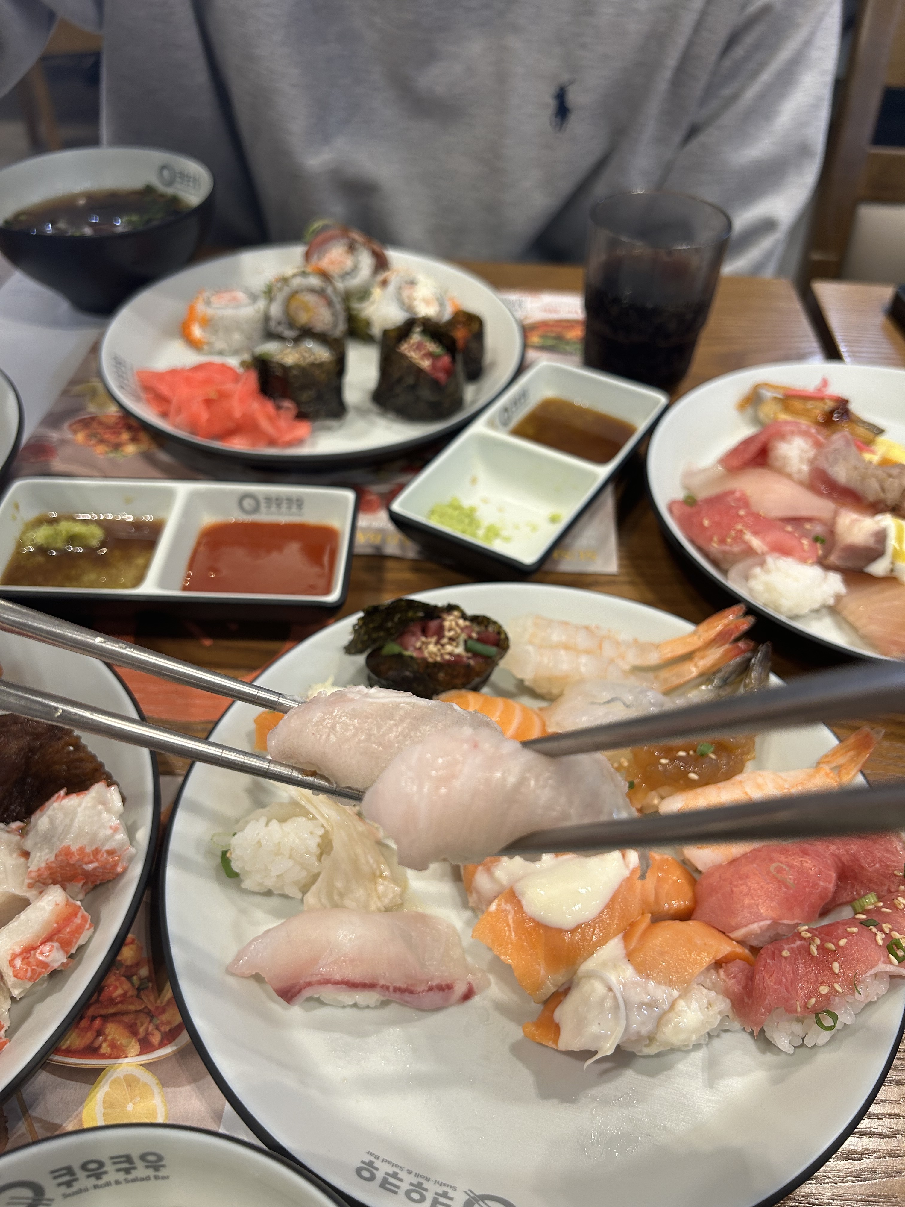 맛있다는 말만 들었었는데 실제로 가보니 진짜 맛도리네용☺ - 대구 수성못 맛집 쿠우쿠우 수성못점