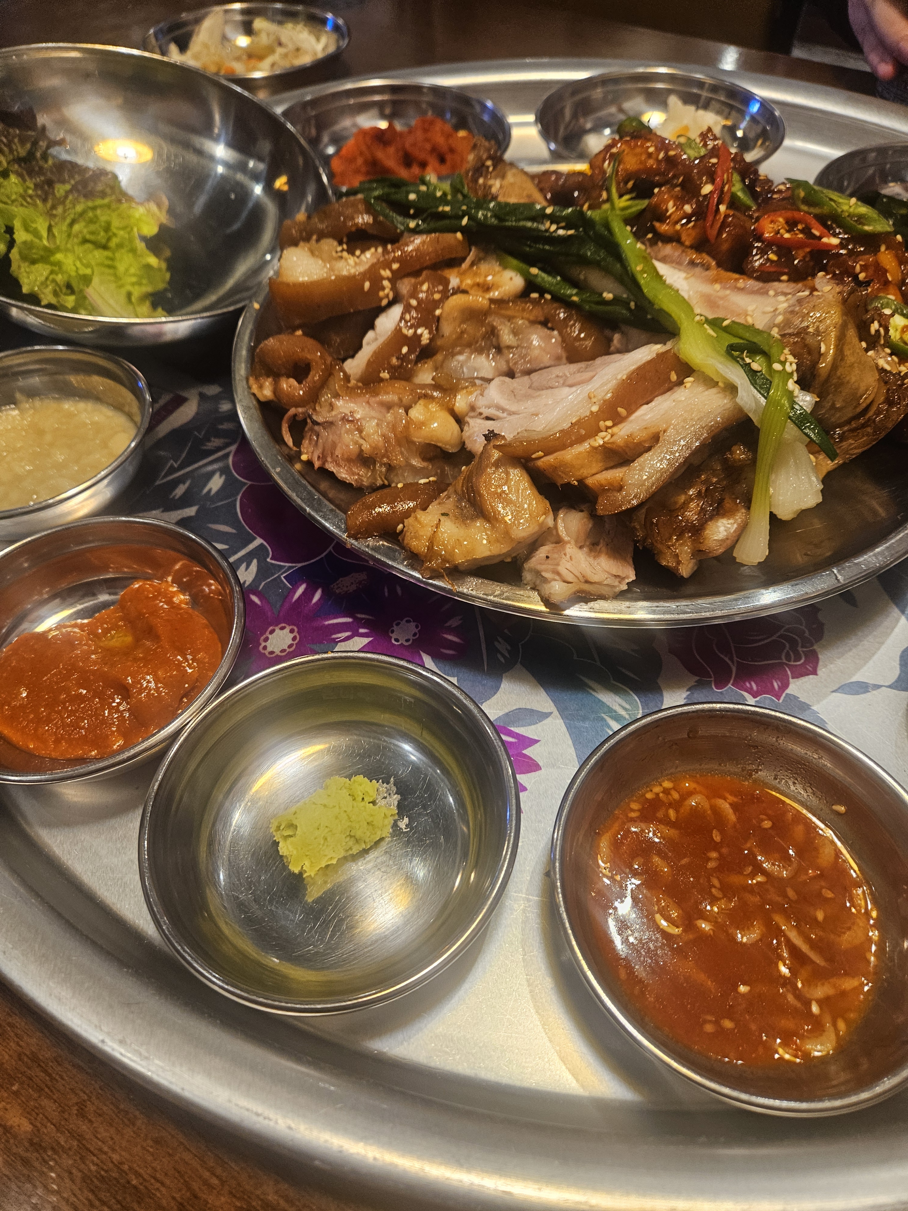 신림역 맛집 완미족발 서울신림점 내돈내산 방문후기
