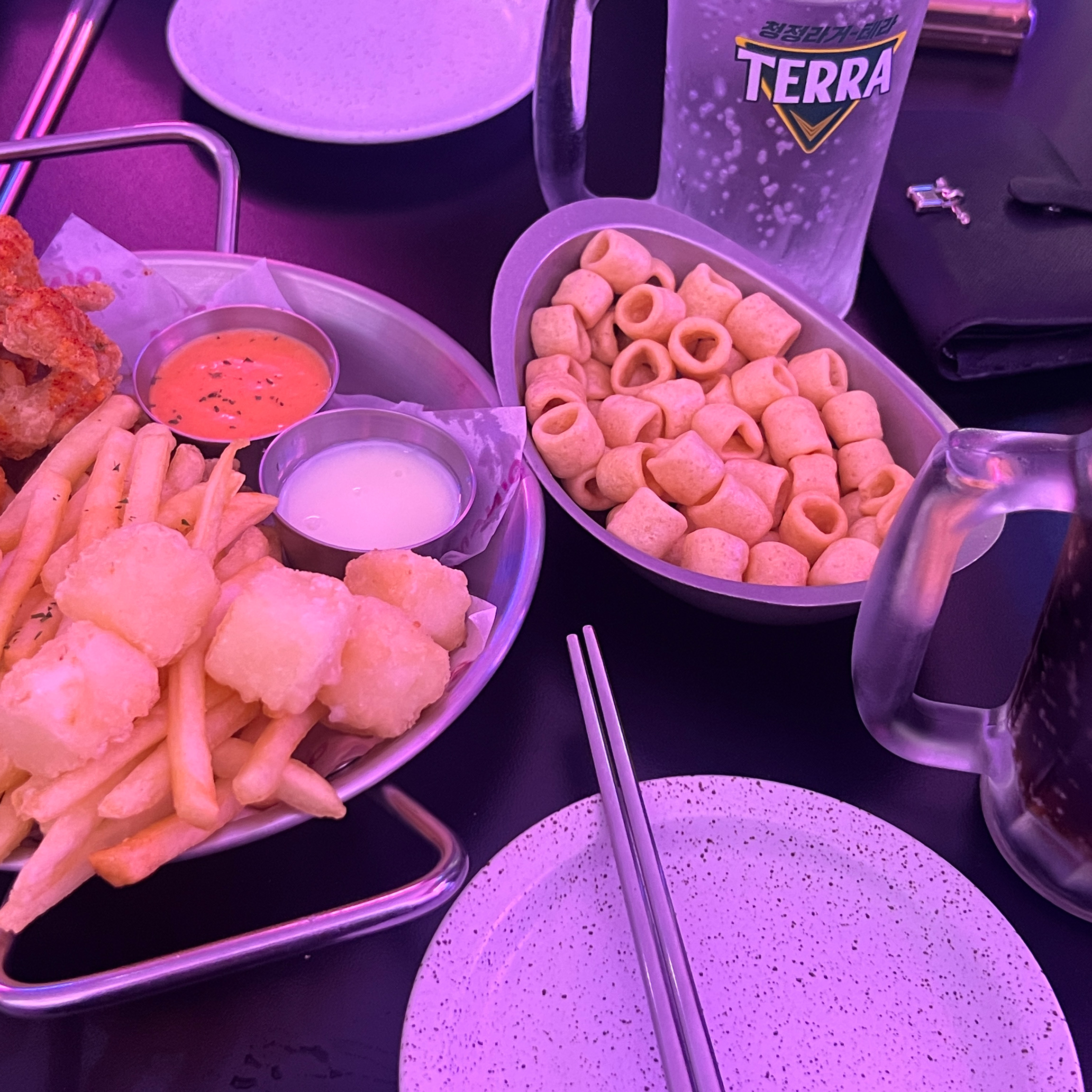 천호동에 생겨서 한번쯤은 와보고 싶었는데 , 드디어 와봤네여 ! 일단 사장님 너무 친절하셔