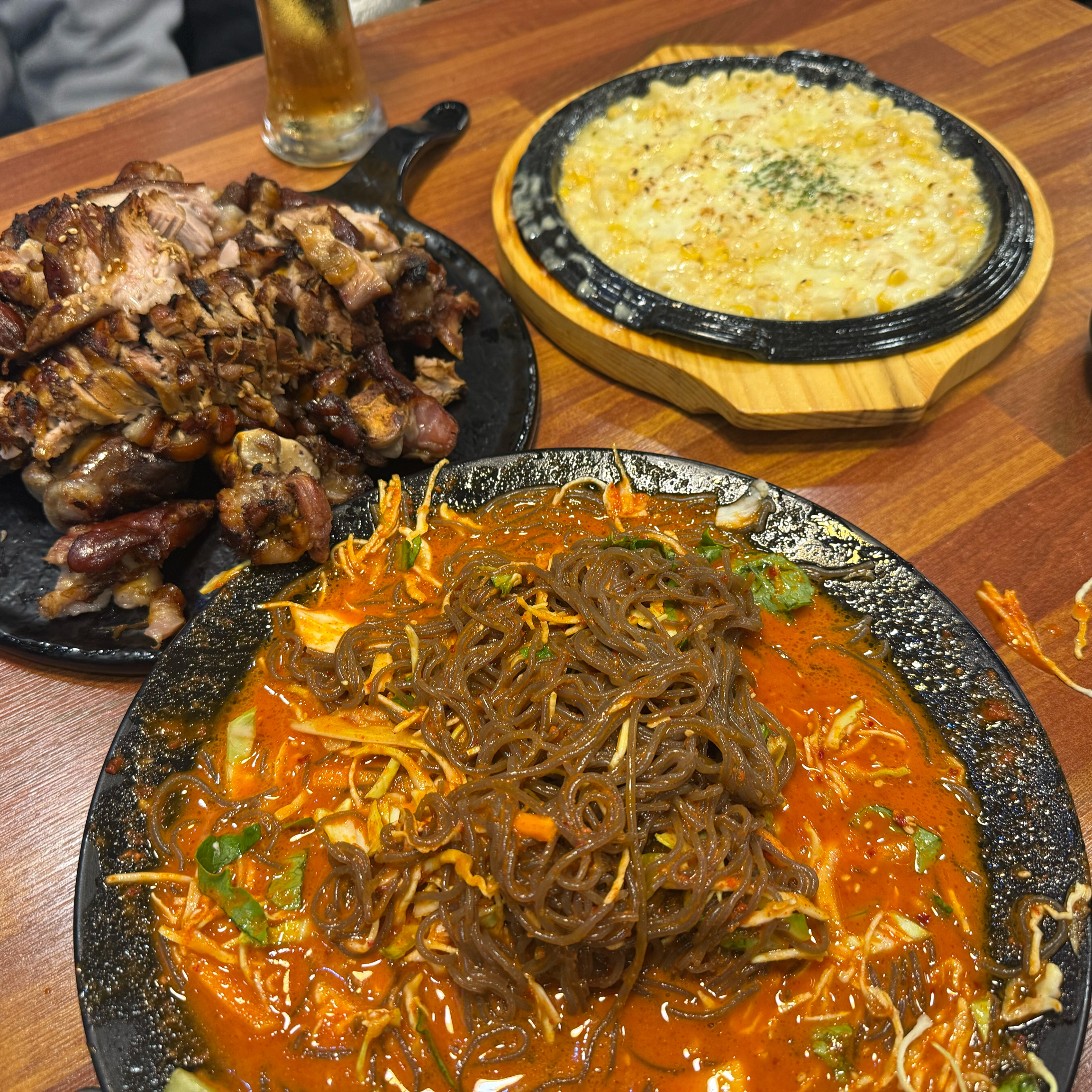 후기가 많아서 기대하고 갔는데 저희는 그저 그랬어요.. - 안양 맛집 꽉찬족발 범계점