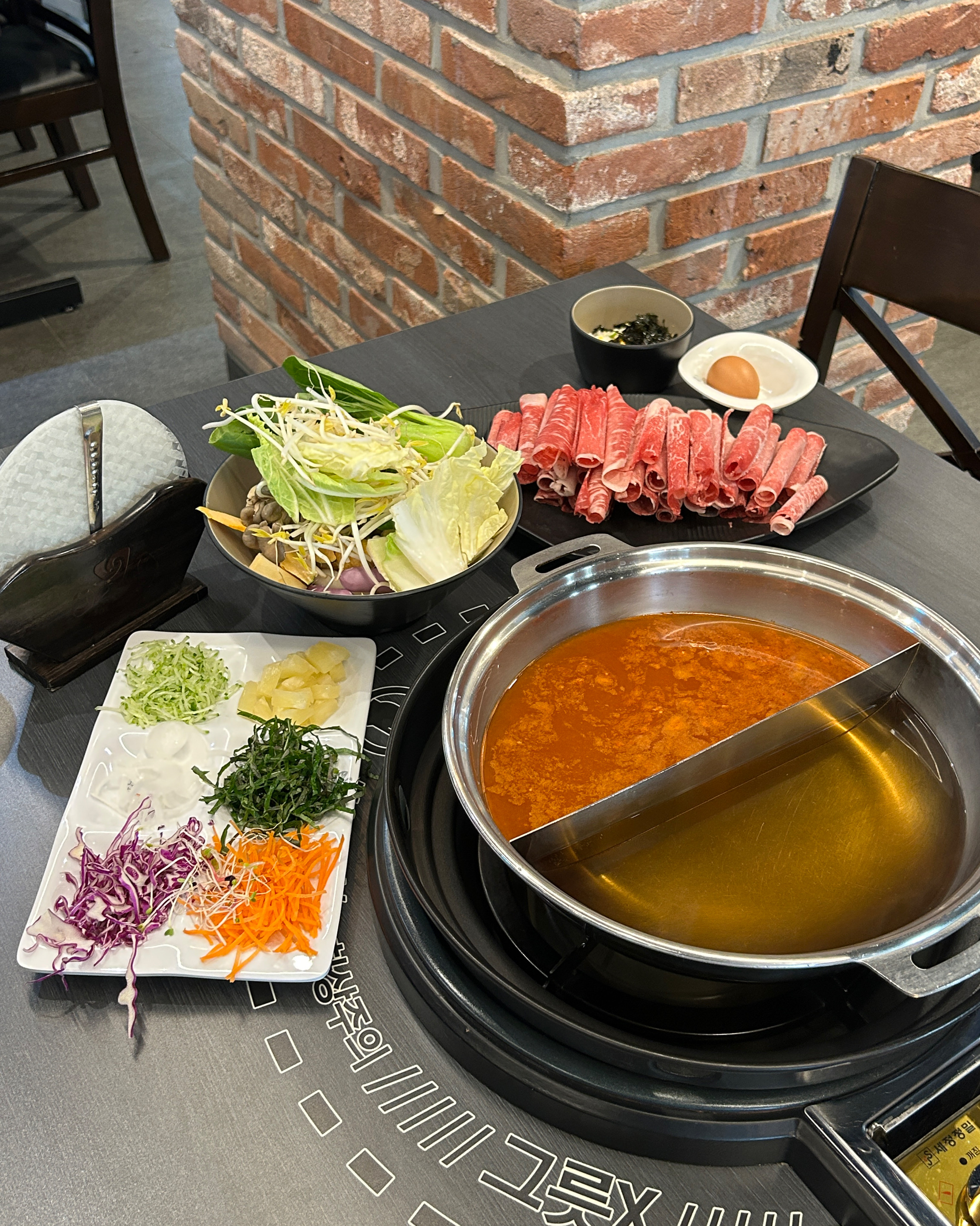 샤브샤브도 맛있고 리필바에 재료도 다양해서 넘 좋아요🤤💗 배부르고 맛있게 먹고 왔어요👍🏻 - 대전 봉명동 맛집 소담촌 대전유성점