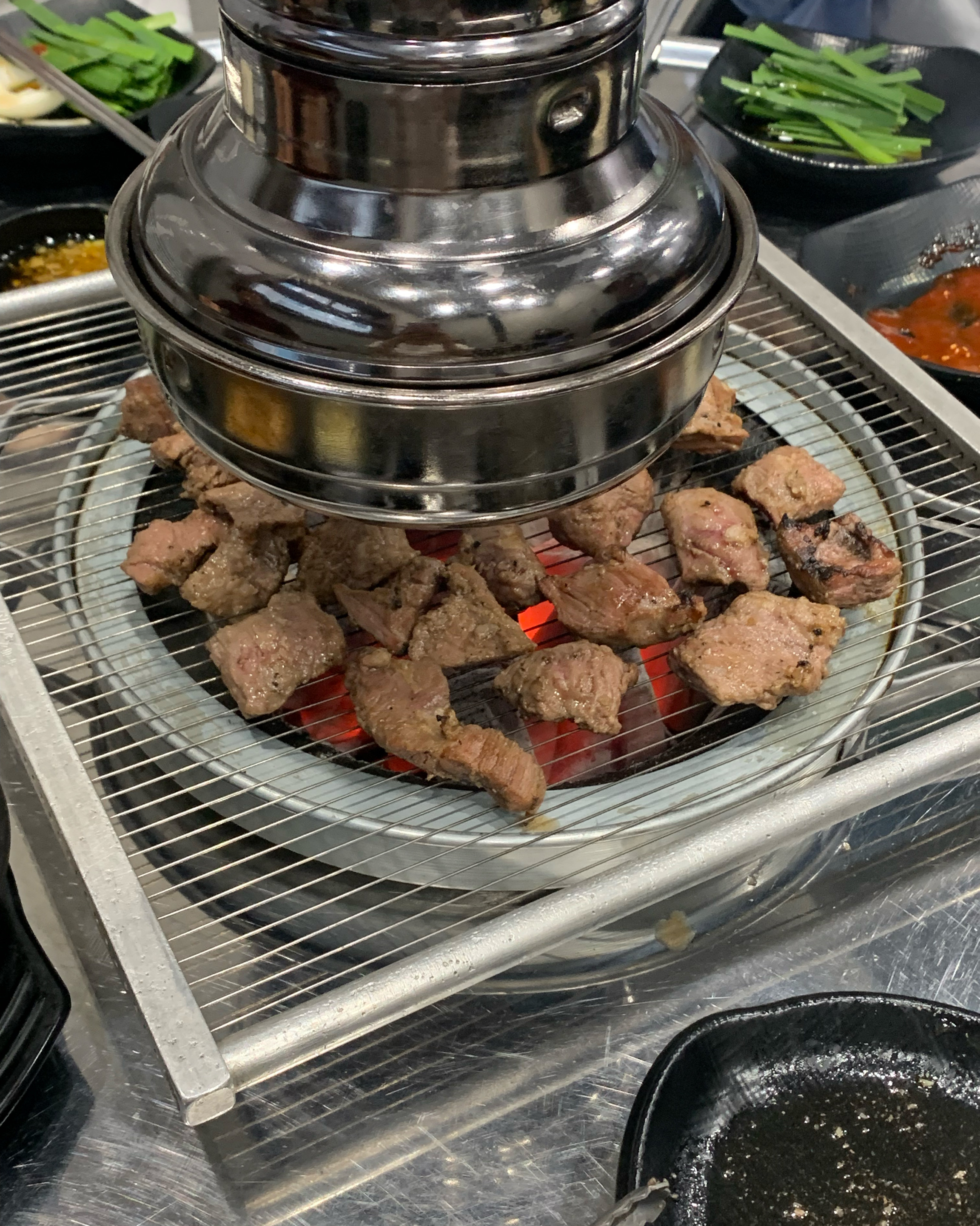 내부 깔끔하고 반찬, 음식도 깔끔하게 잘 나와요!! - 대전 맛집 춘선소제동 숯불구이