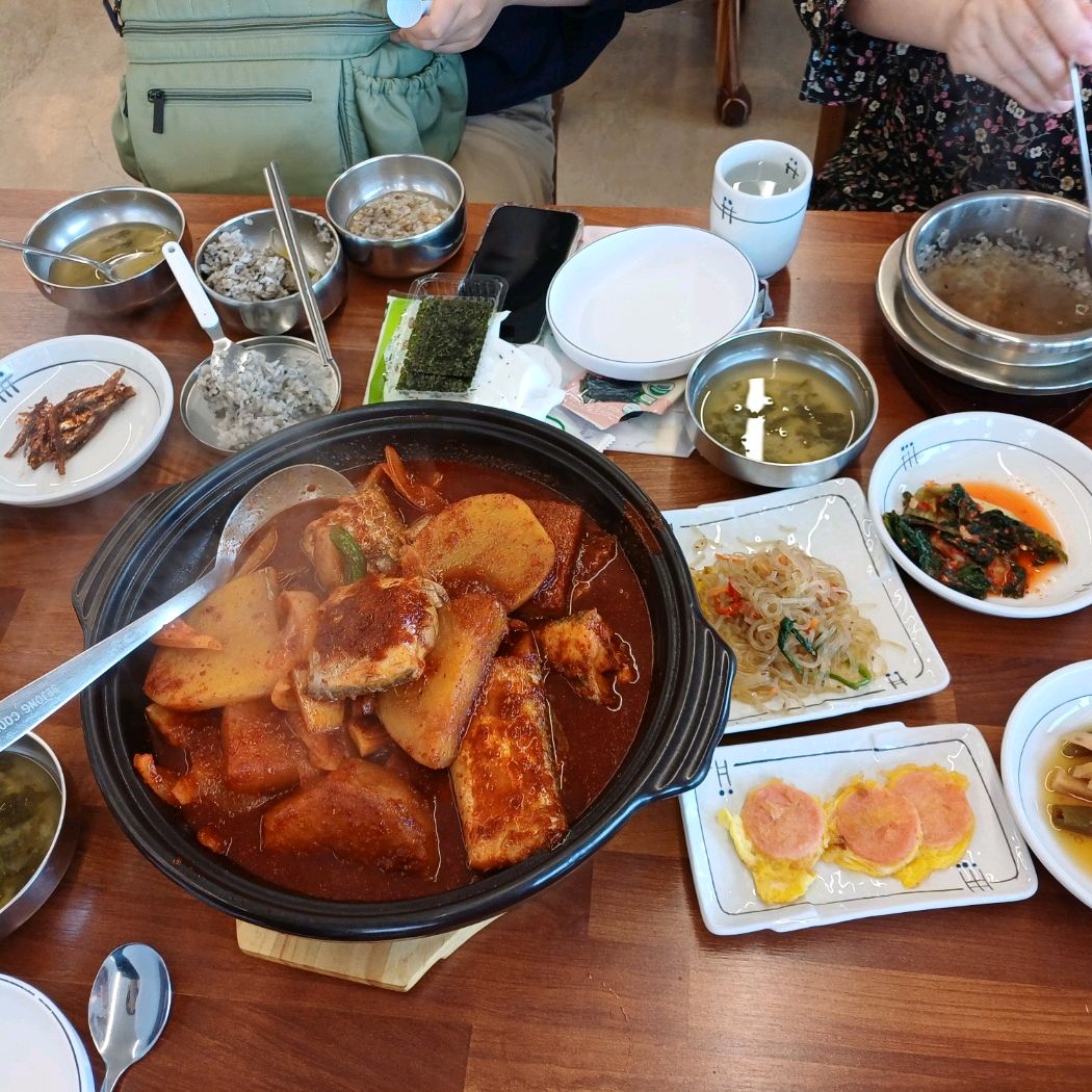 제주도의 맛집!! 논짓물 추천드릴게요~ 저도 오픈런을 했는데 자리가 금방 만석되더라고요. 