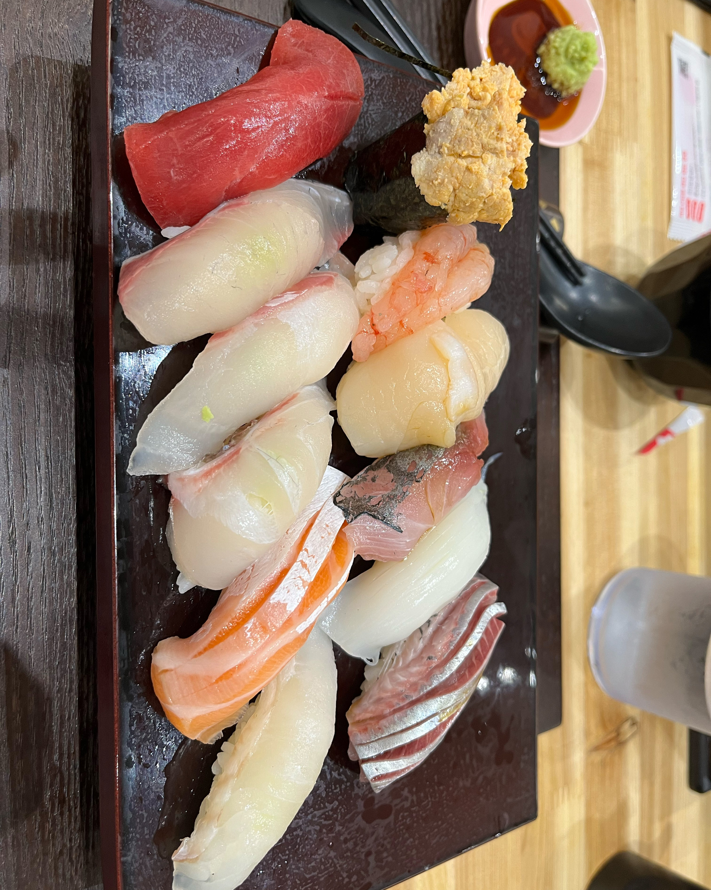 네번째 오는 거 같은데 집 근처에 이런 고퀄리티 초밥집이 있어서 행복합니다 오늘도 맛있게