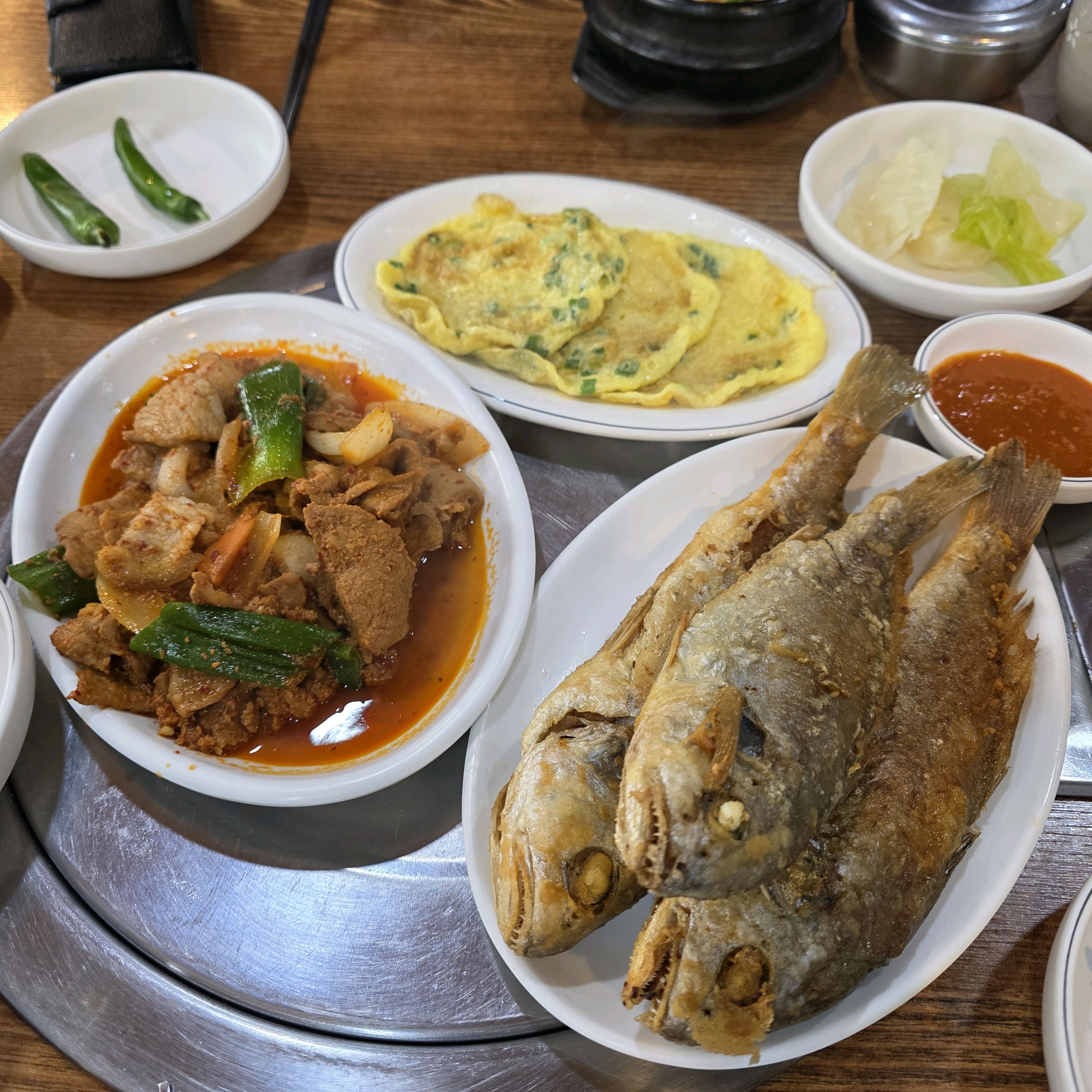 여행왔다가 아침식사하러 들렀어요. - 제주 맛집 고은물식당 제주산방산점