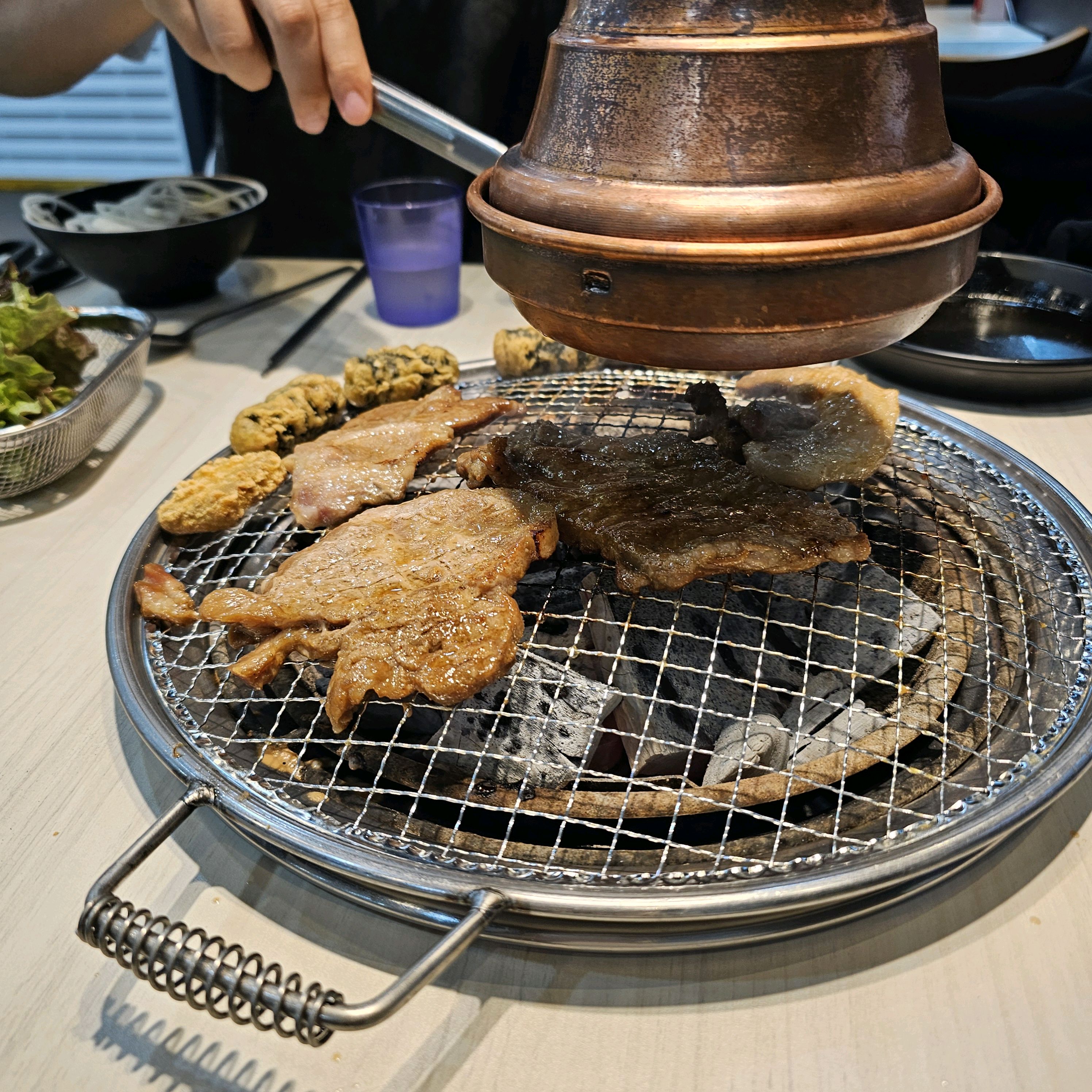 갈비는 항상 올때마다 맛있었고 신메뉴도 처음 먹어봤는데 맛있었습니다! 계란찜은 너무 포승