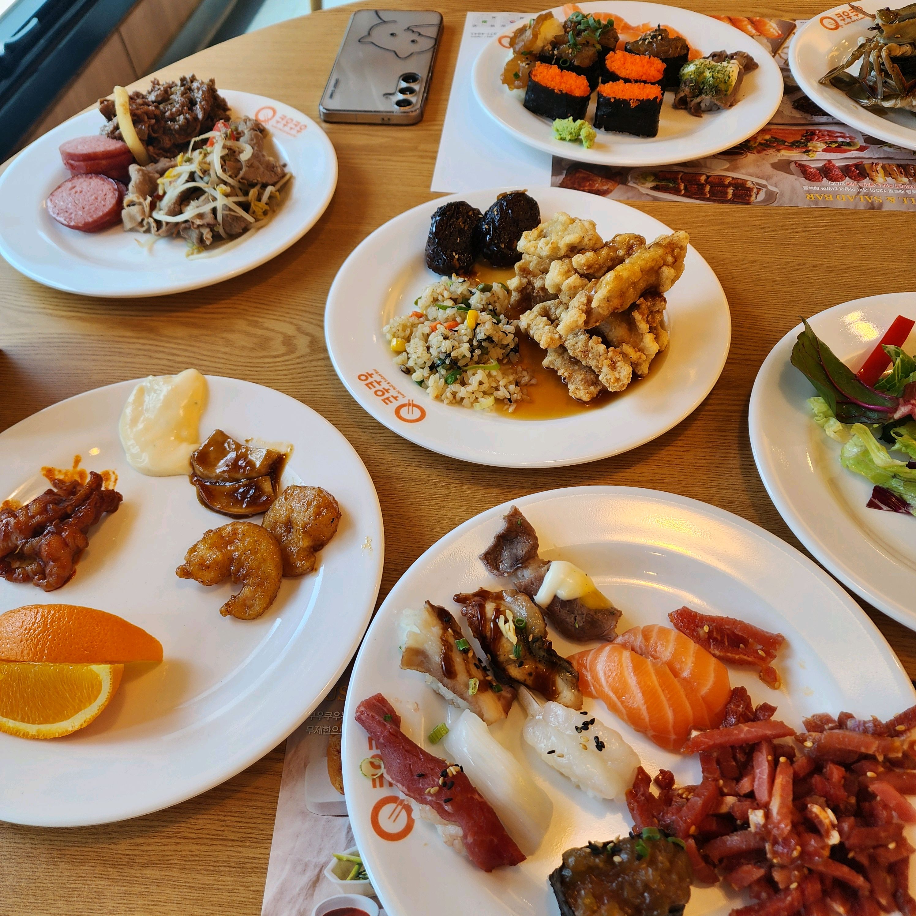 너무 맛있고 메뉴 구성도 알차네요!! 직원분들도 모두 친절하셔서 잘 먹었습니다!! 또 방문