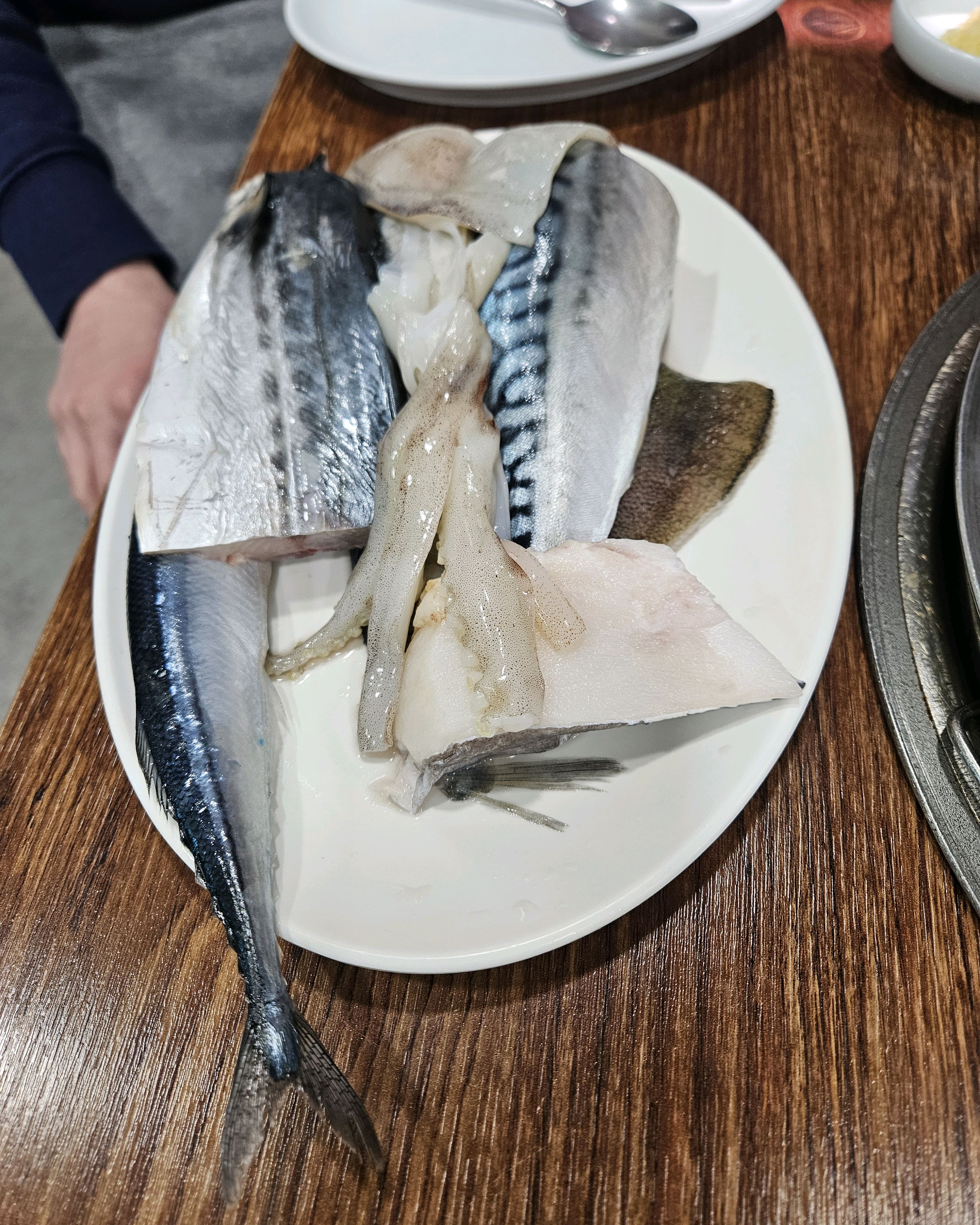 4번째 방문인데 후기는 처음 쓰네요 - 아바이마을 맛집 88생선구이