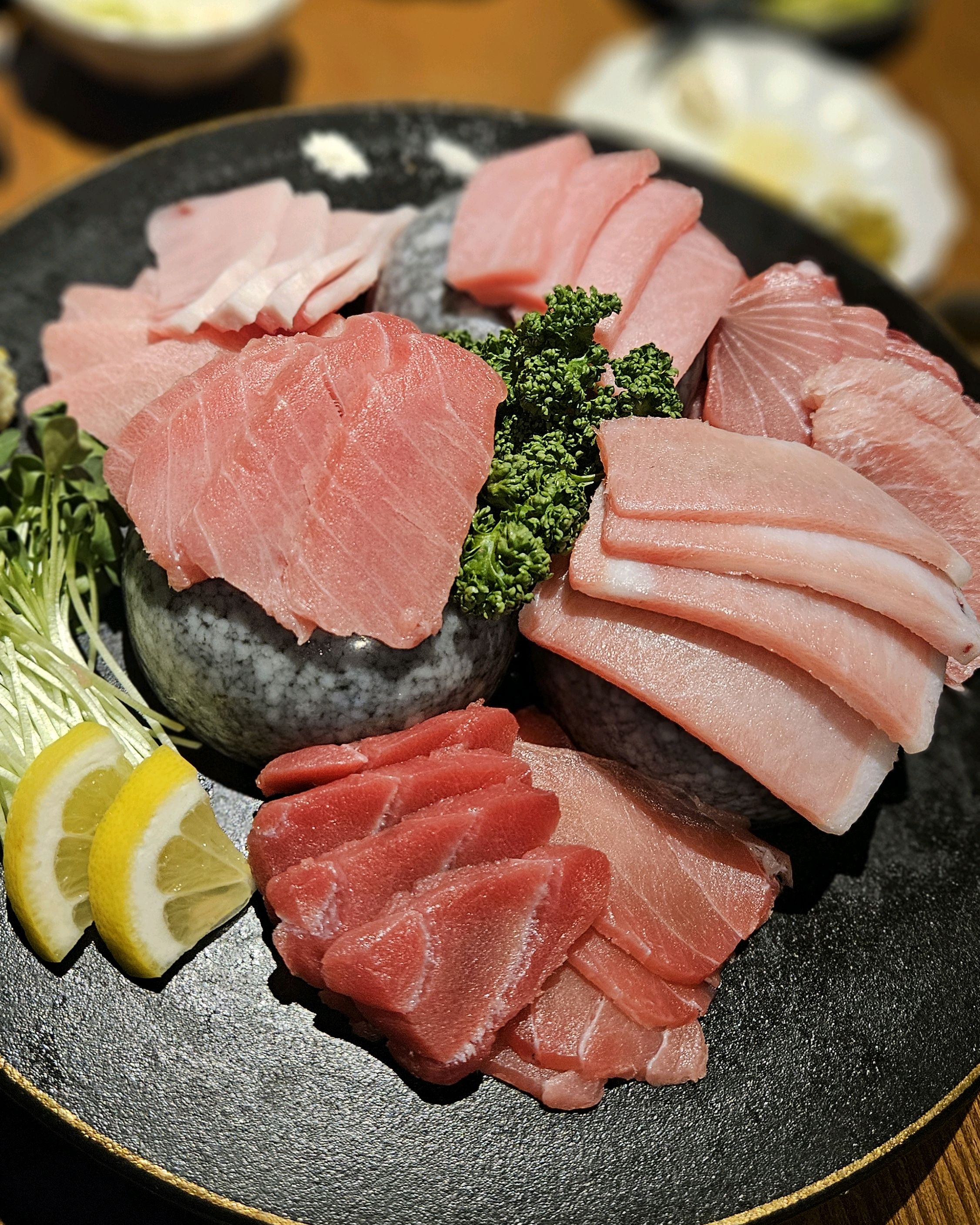 미모의 사장님이 주시는 - 송정 맛집 송정참치