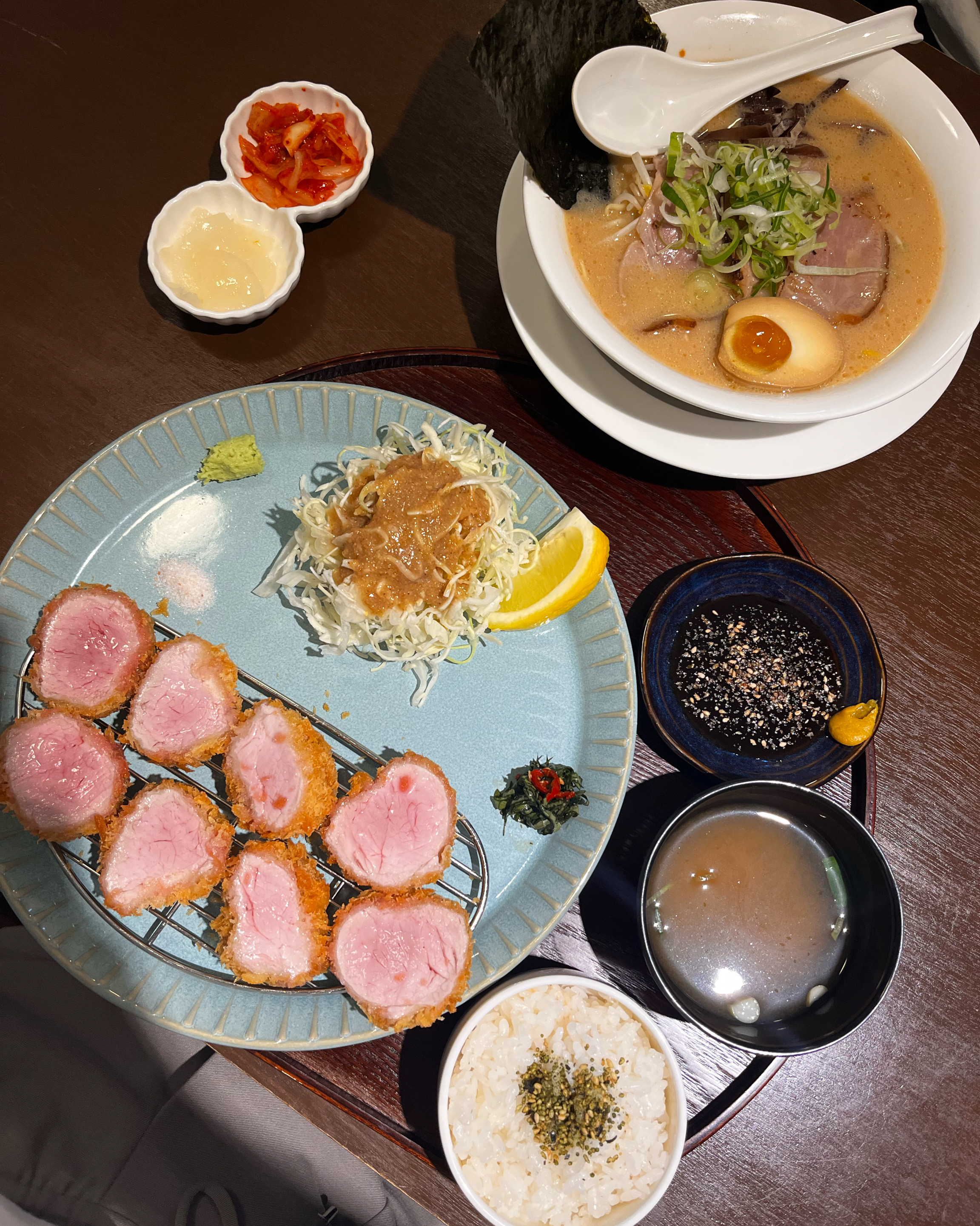 히레까스 부드럽고 고기 냄새 없이 맛있어요! - 인천 맛집 쿄우와