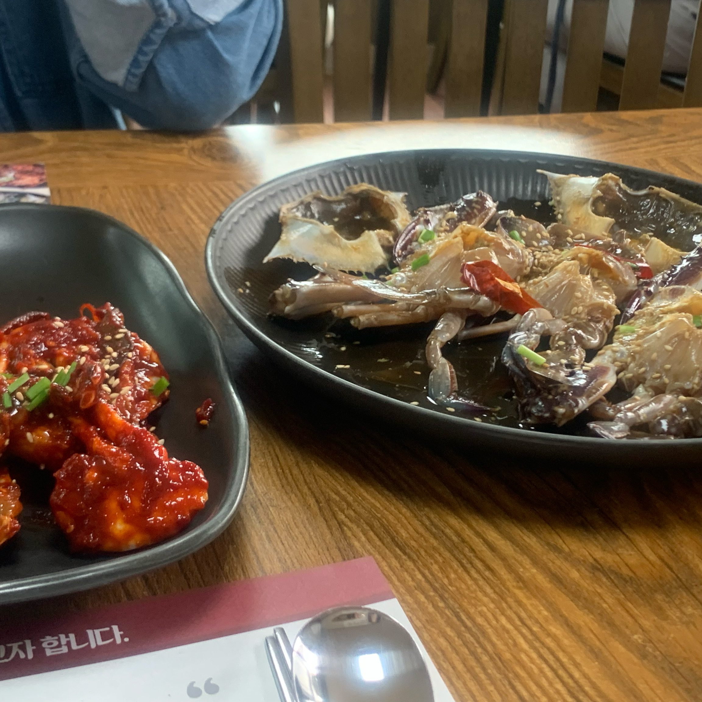넘 맛있어요~~ 평일 낮에 가니 게딱지도 계속 리필이되서 넘 좋았어요!! - 인천 맛집 옹기꽃게장