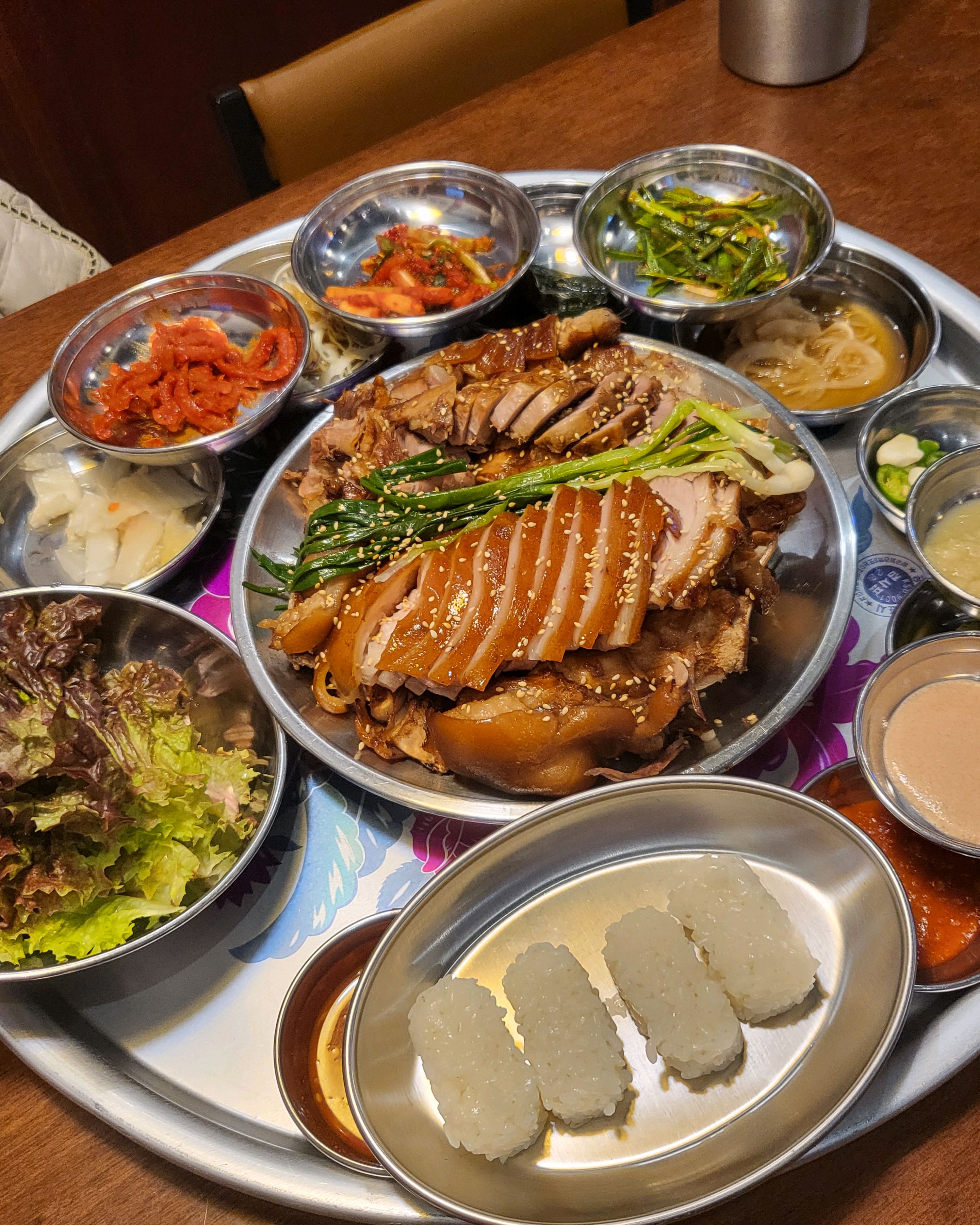 신림역 맛집 완미족발 서울신림점 내돈내산 방문후기