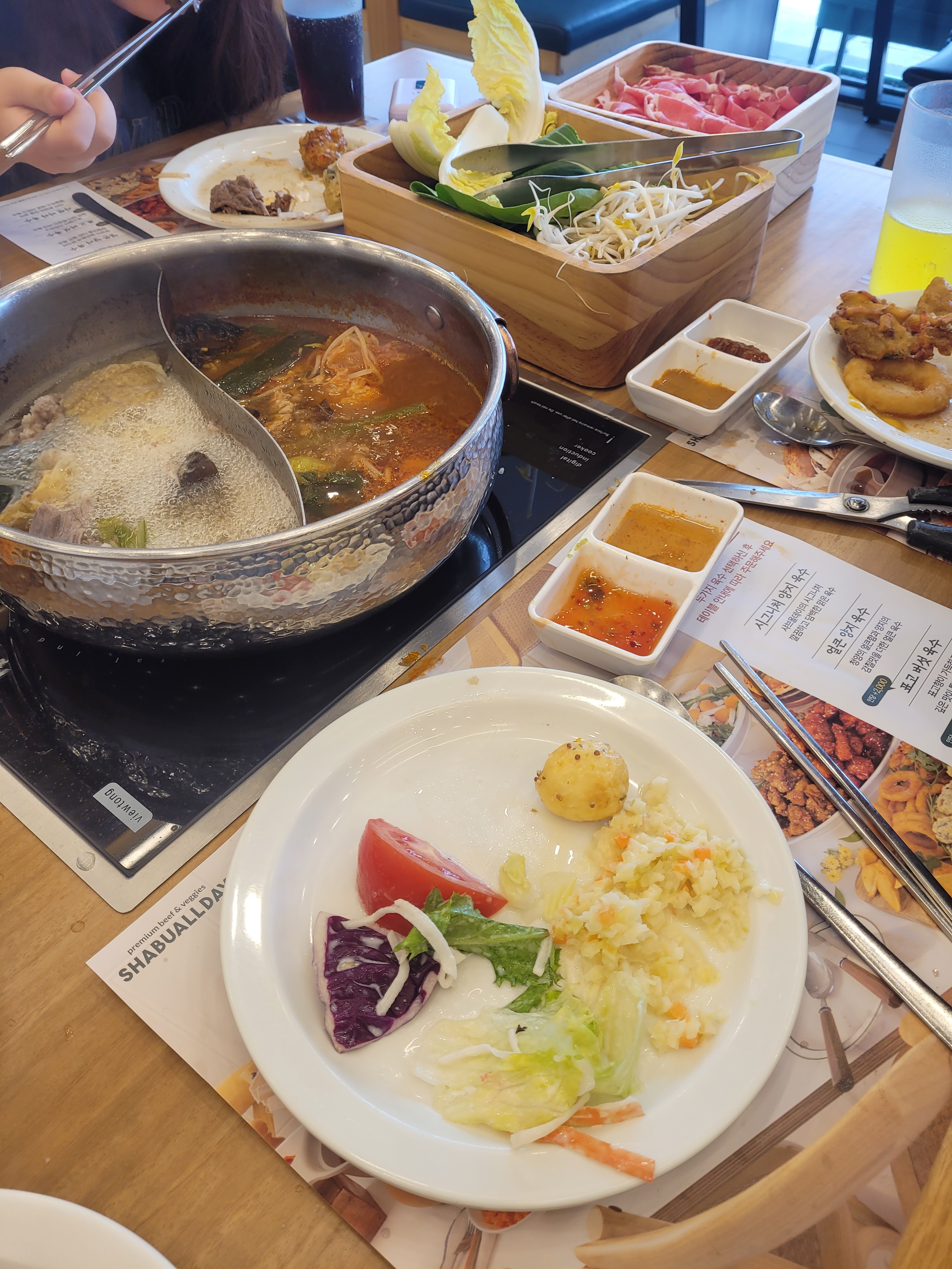 매장 넓고 깔끔 쾌적♡ - 김해 장유 맛집 샤브올데이 김해장유점