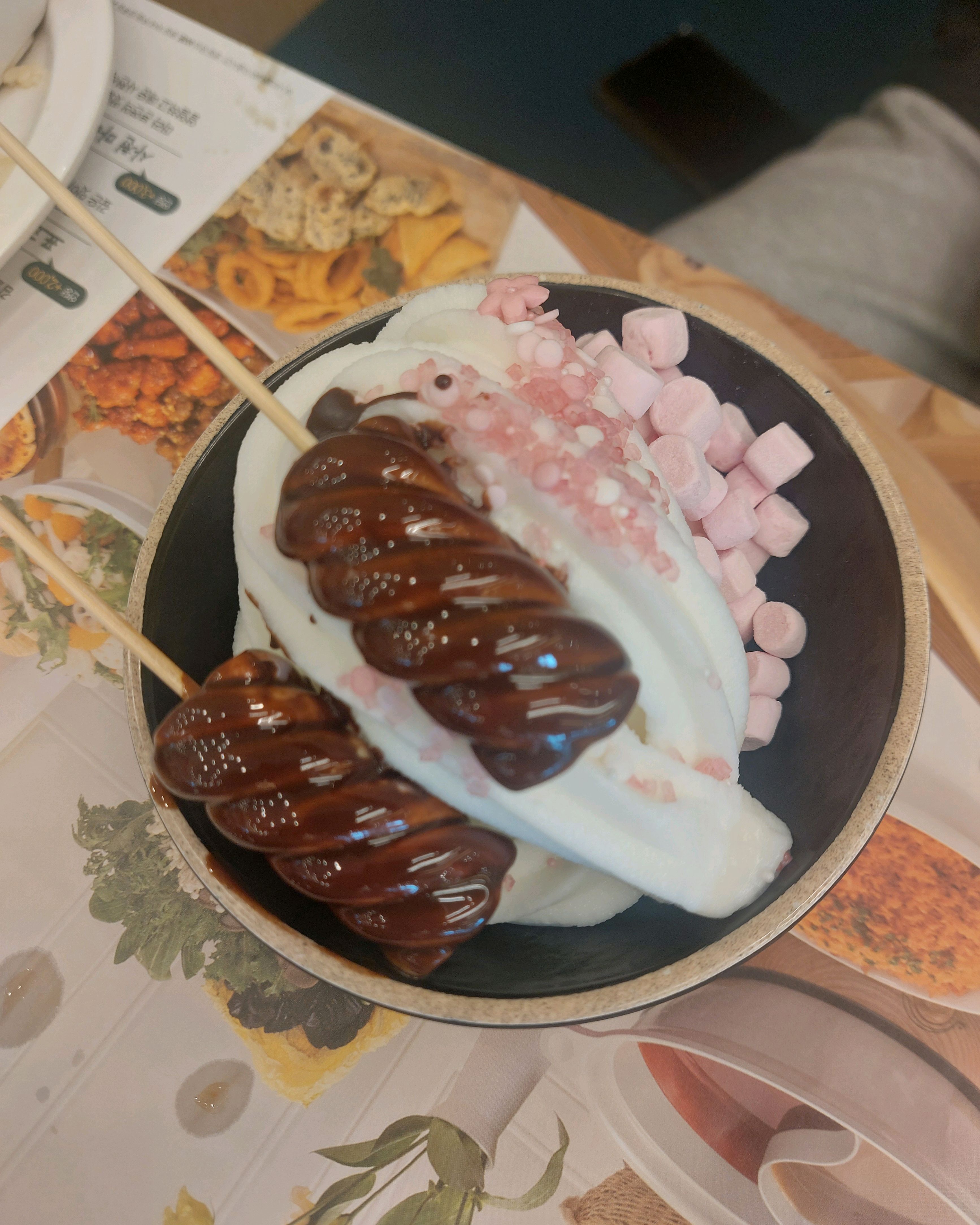 청결하고 맛있고 친절합니다. 또 방문 하고 싶어요. 아이는 디저트로 기분좋게 ?! 마무리