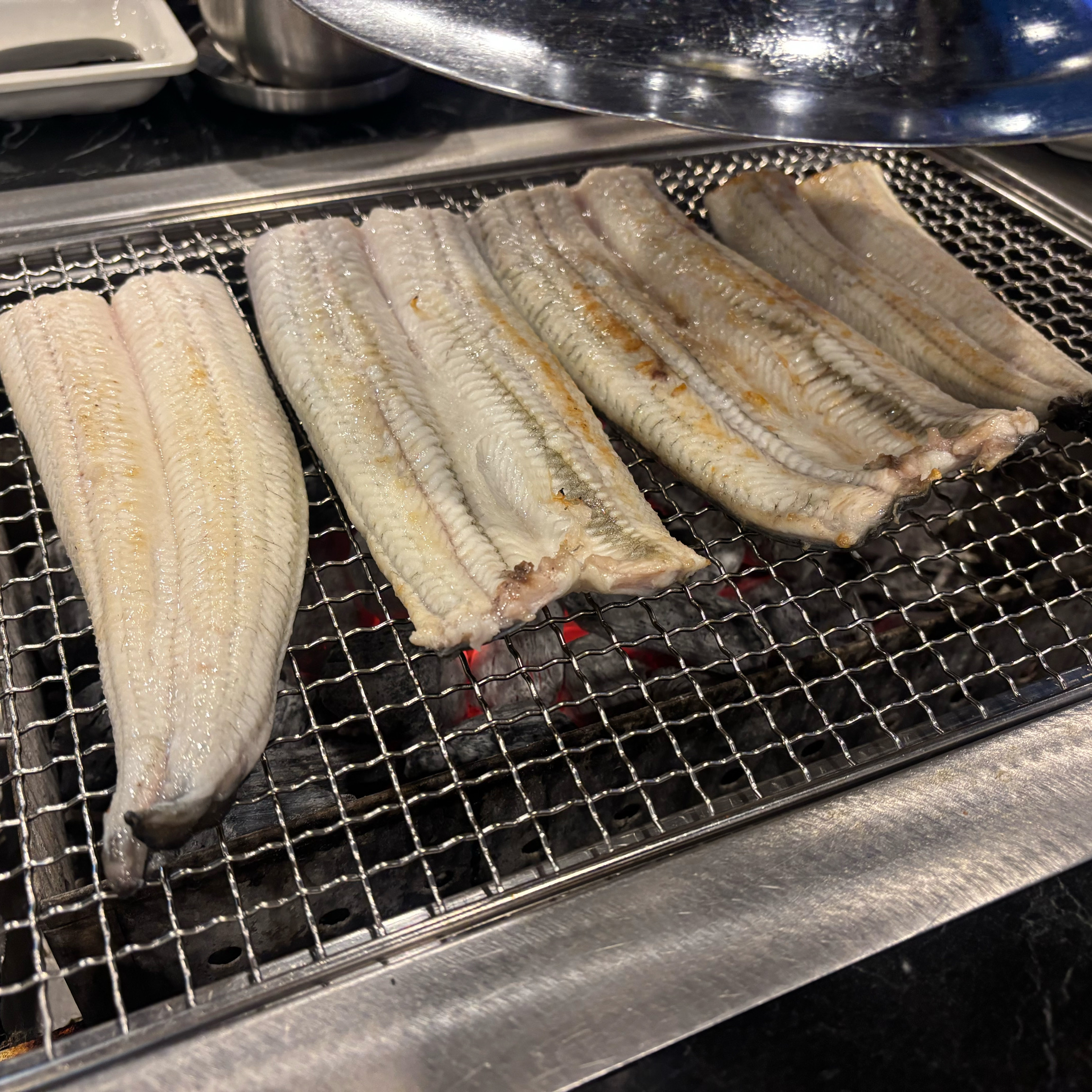 오늘 친동생 생일 기념으로 가족들과 단합!!! - 권선동 맛집 풍천민물장어직판장남수원장어