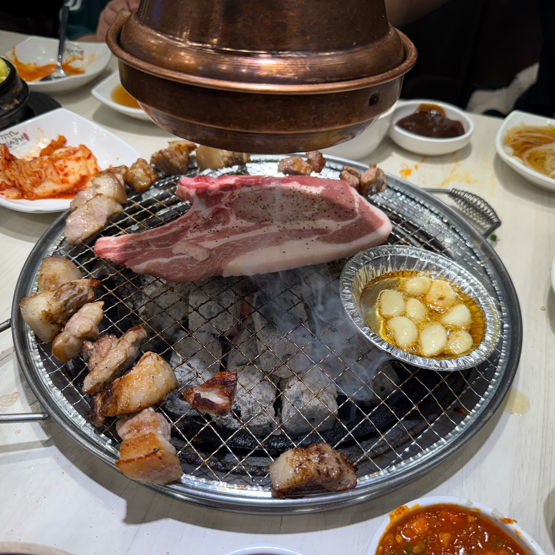 저번에 너무 친절하게 기분좋게 먹고 가서 또 방문했습니다 :) 단체 예약도 잘 받아주시고