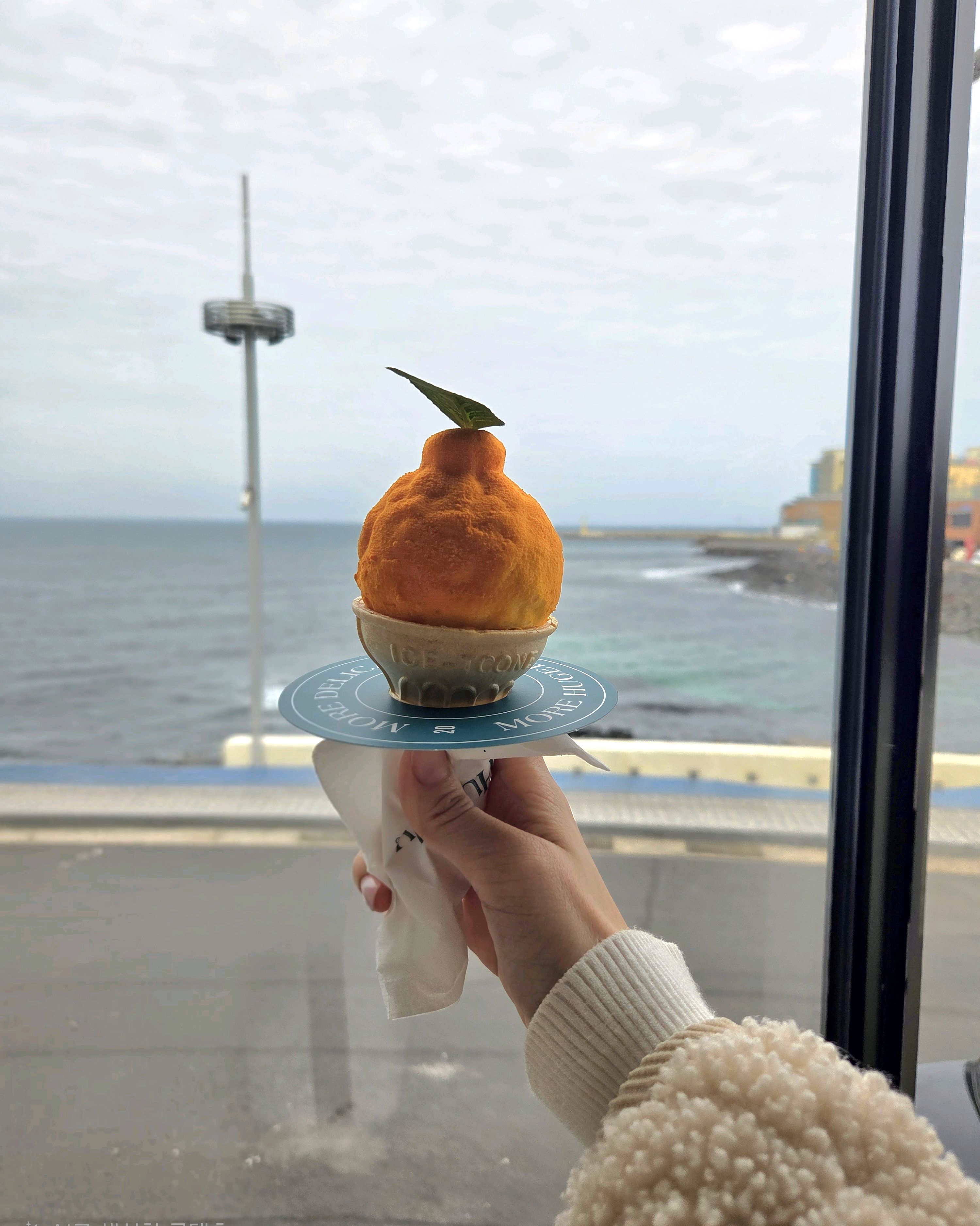 💰12,000원...비싸긴 하지만 예쁘네요.. - 제주 맛집 휴즐리 제주