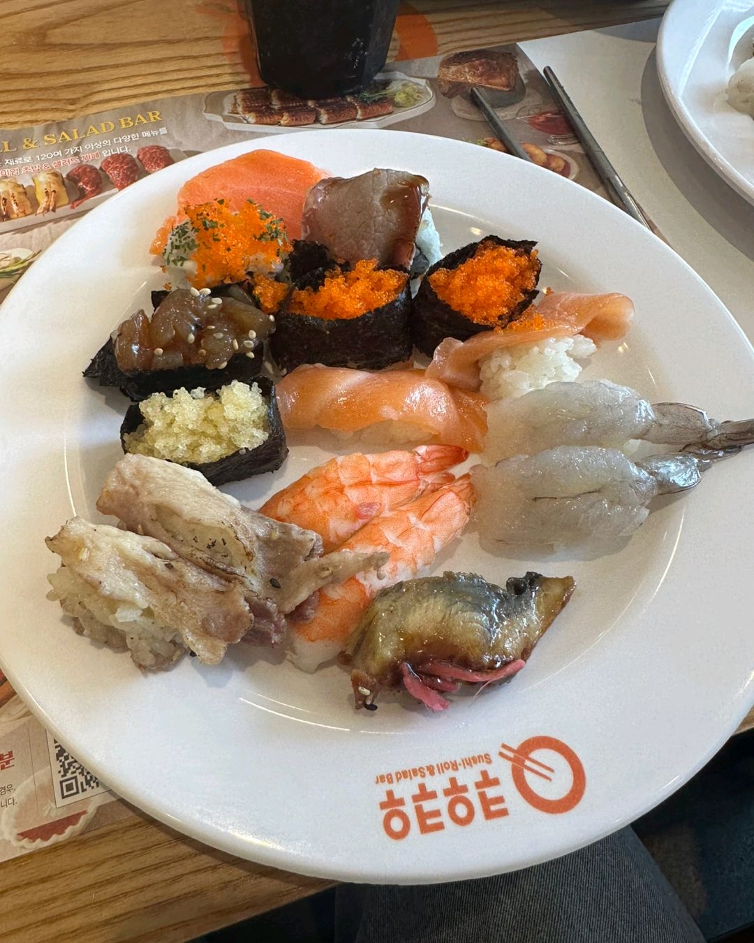초밥 밥 양이 적은게 넘 괜찮네요 이것저것 다맛있어요ㅋ - 대구 서구 맛집 쿠우쿠우 대구서구점