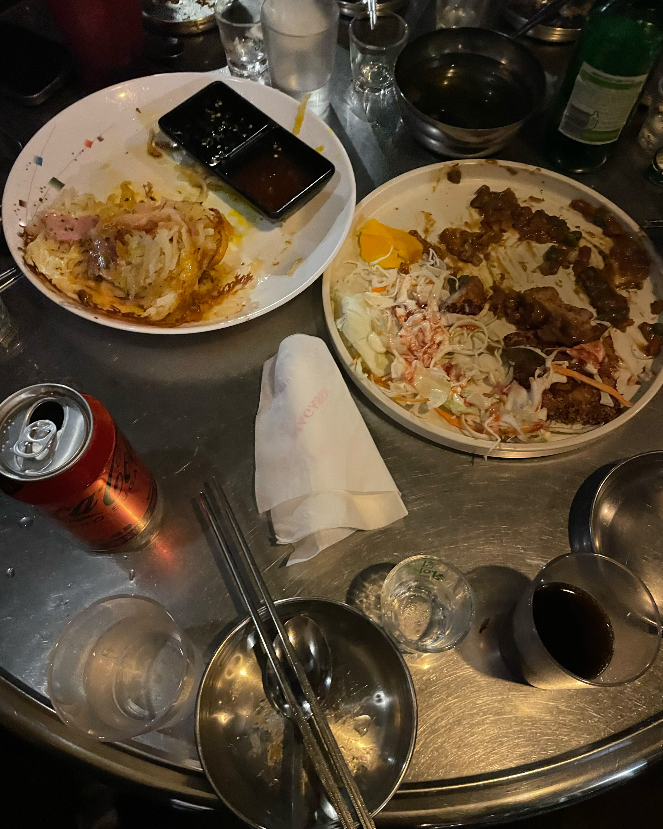 음식도 맛있고 이태원에서 소주 마시기에 좋은것같아요 저희가 인원이 많은데 자리가 넓어서 바