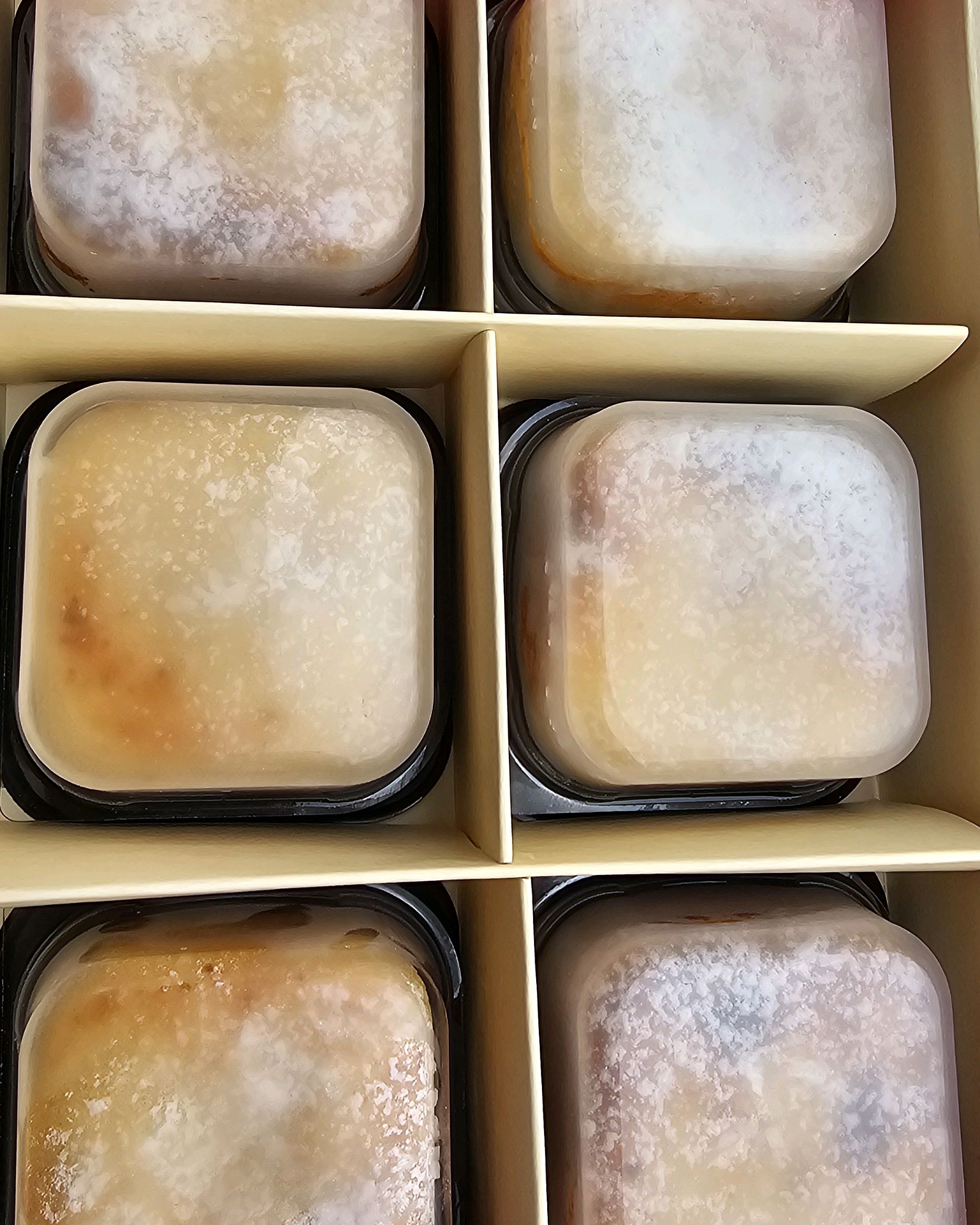 크림치즈빵이 맛있어서 어제도 오고 오늘도 왔어요, - 제주 맛집 유동커피