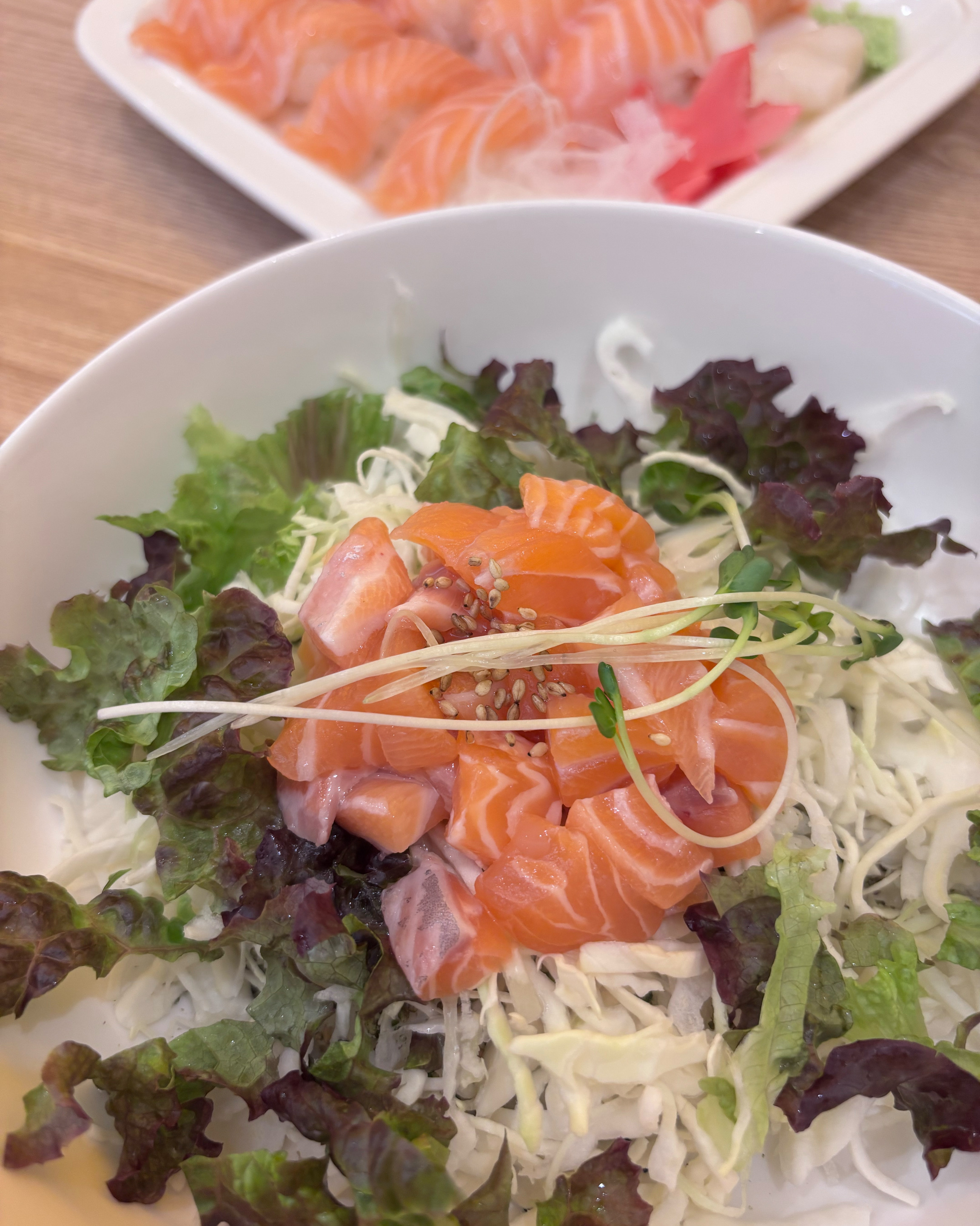 동네에 편히 갈수있는 연어육회집이 생겨 - 강동 맛집 육회바른연어 고덕푸르지오점