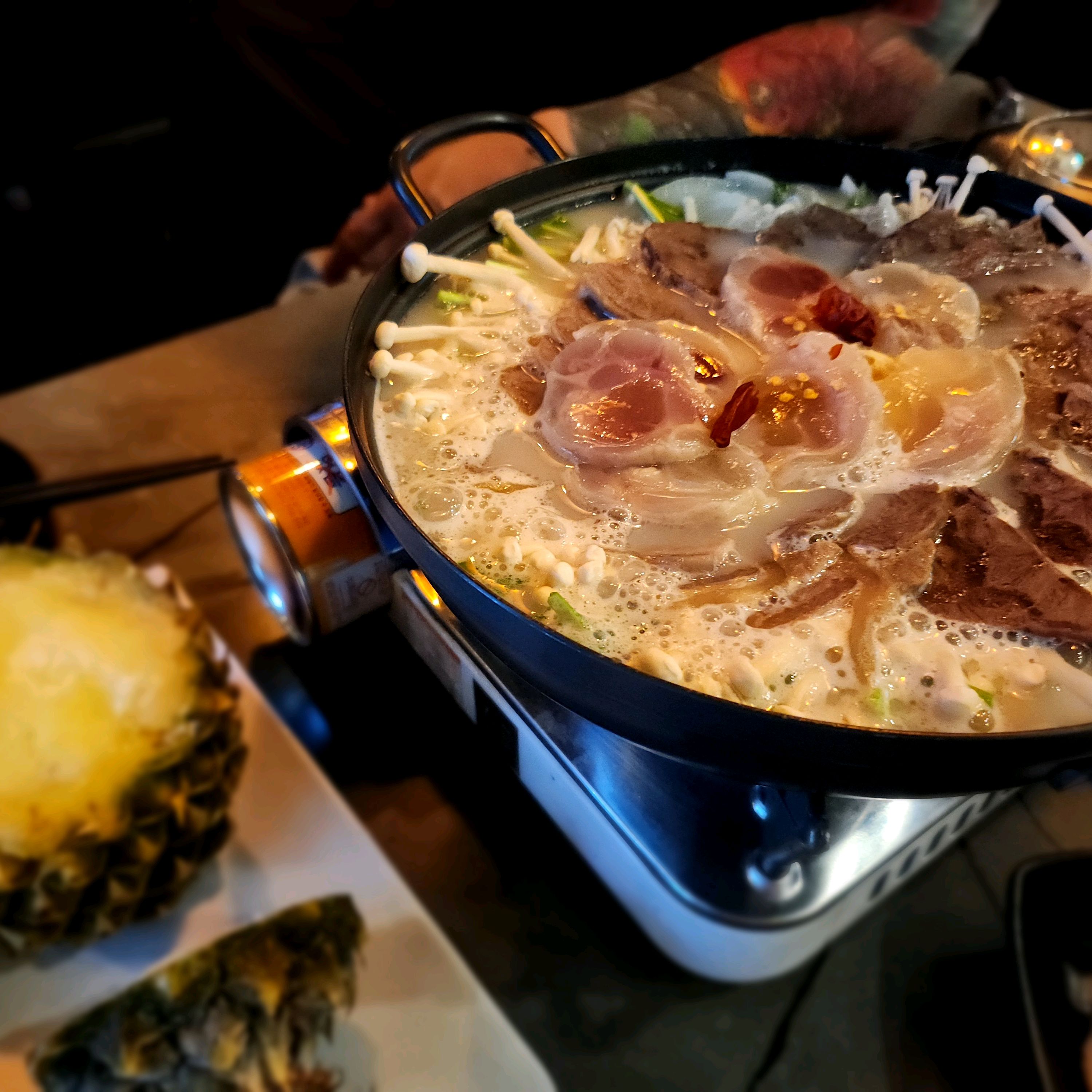 친목겸 우리 어디갈까 두리번 거리다가 발견한 곳 ! - 권선동 맛집 지미