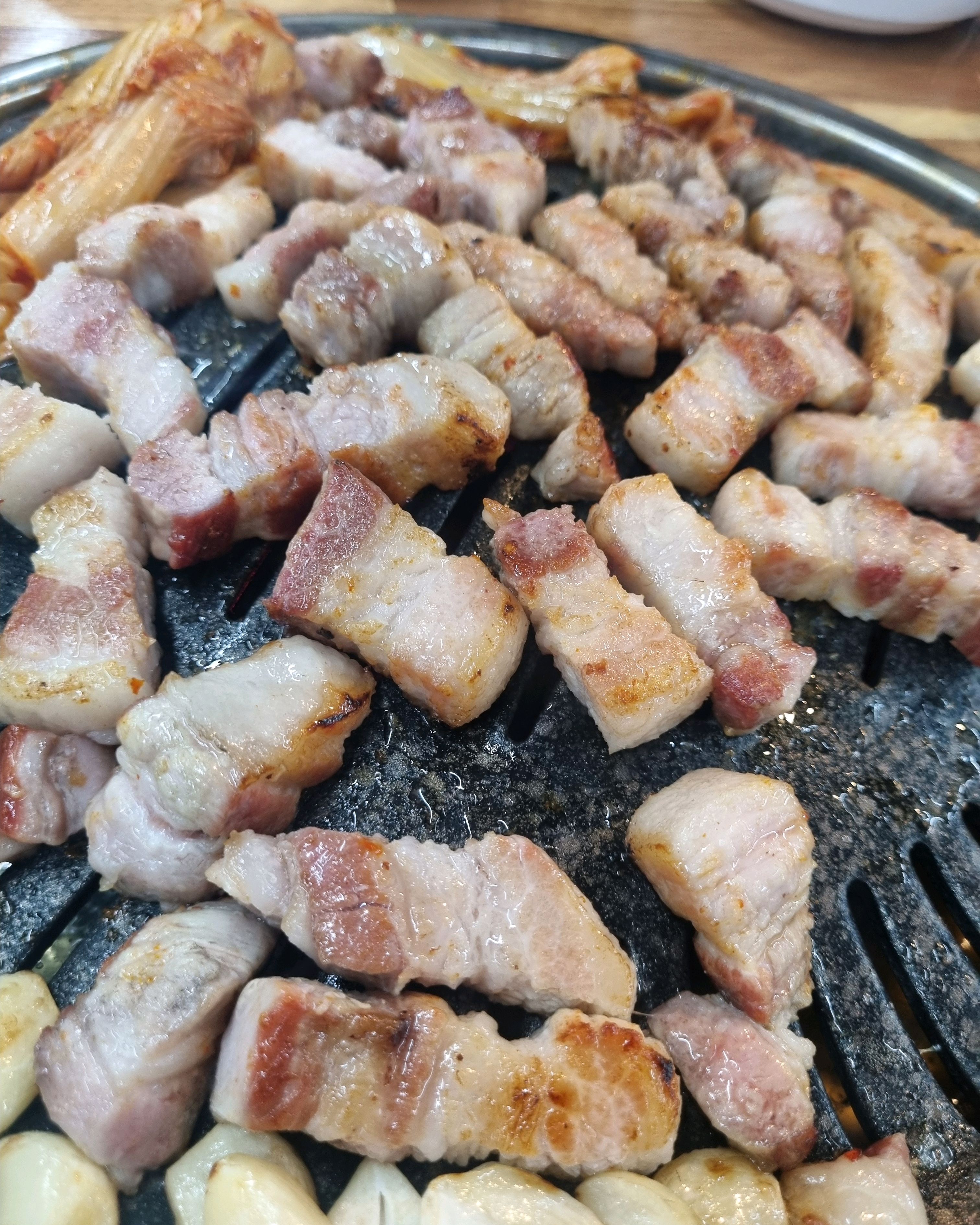 늘 친절하시고 - 권선동 맛집 그집애