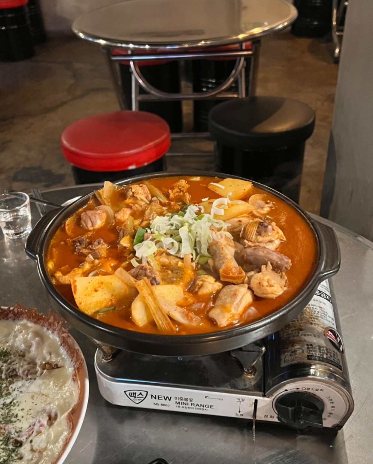 안주 하나하나가 전부 맛있습니다! - 이태원 맛집 마가진상회
