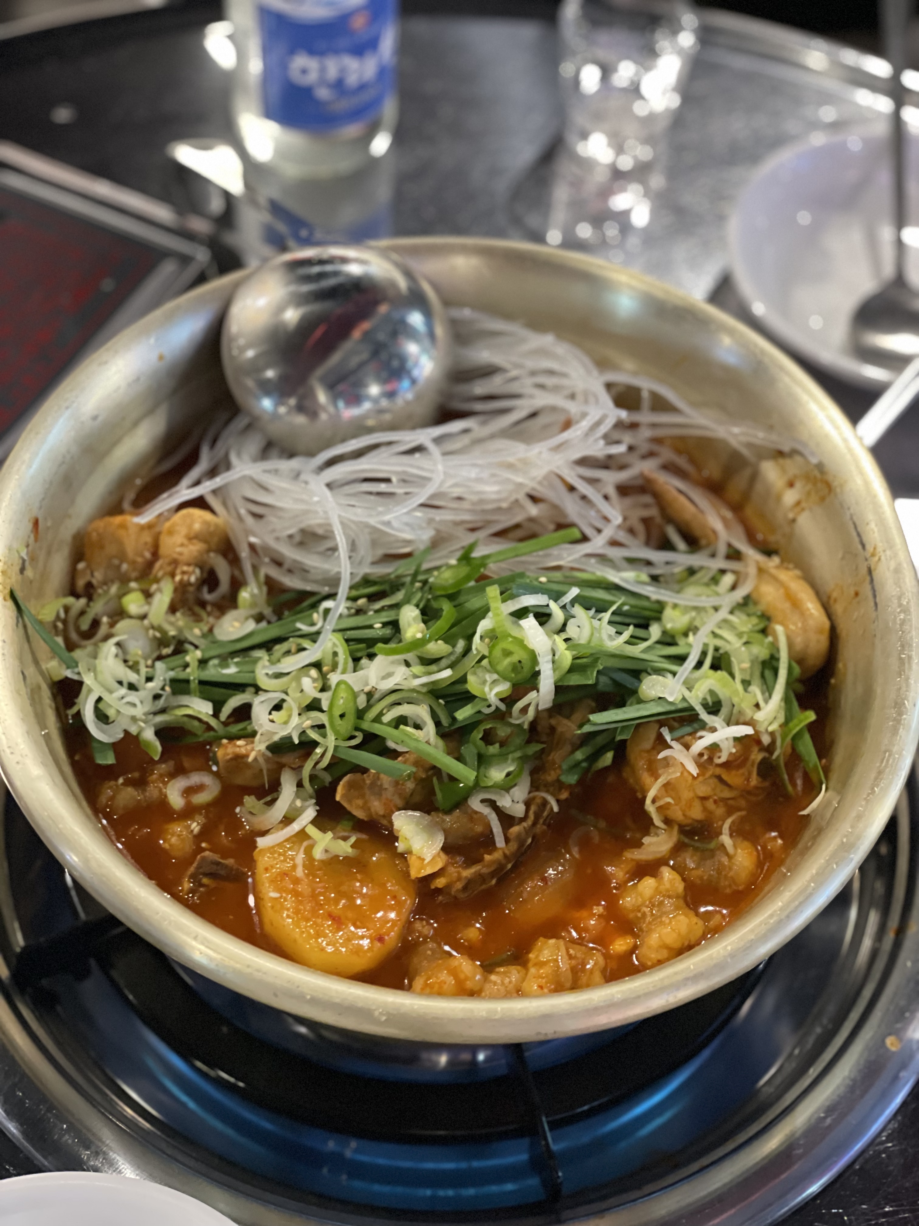함께온 와이프(진) 이 친구들이랑왔을때 너무 맛있었다고 한식아니면 술안먹는 저보고 먹으면