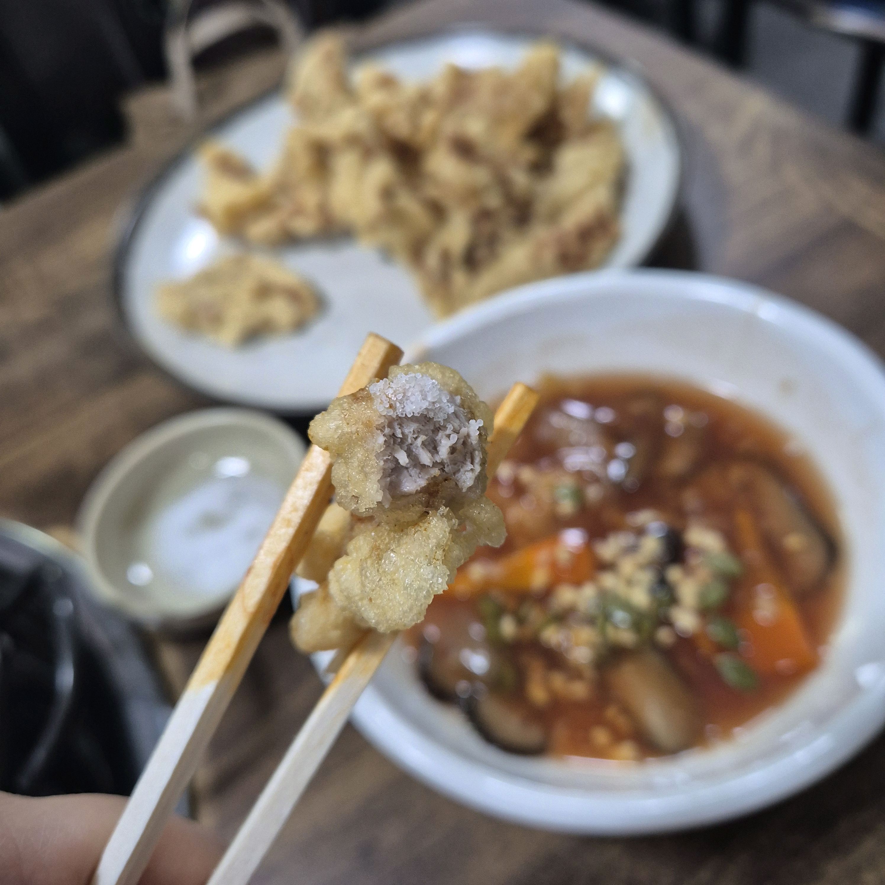 진짜 맛있어요 원래 웨이팅 싫어하는데도 2시간이상 먹을 값어치 있어요 너무 잘 먹었어요 다