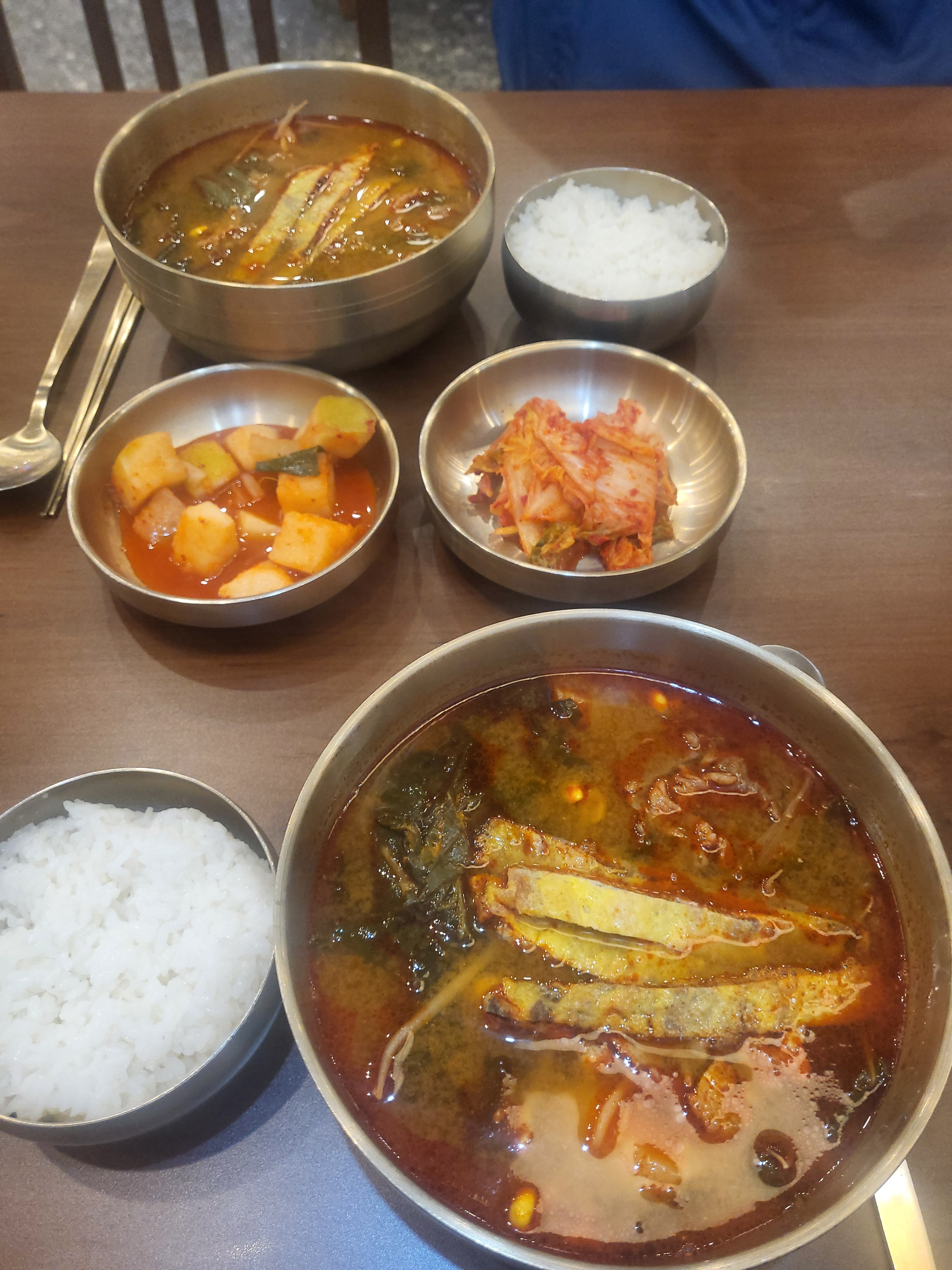 도로변에 있어서 찾아오기도 좋아요. - 불당동 맛집 육전국밥 천안불당점