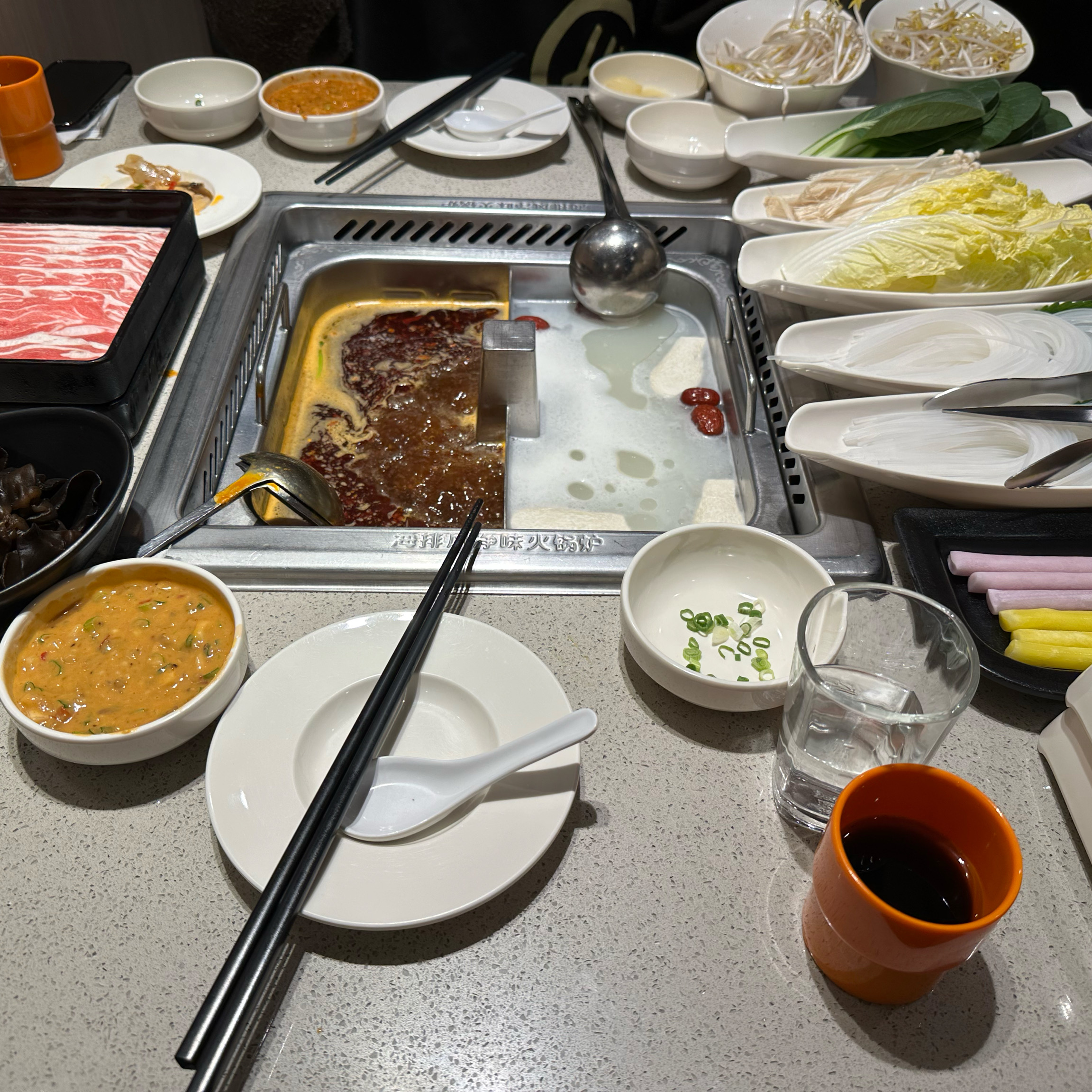 그 유우우우명한 하이디라오왔는데 맛잇긴합니다 다만 가격이 ㅠ - 건대 맛집 하이디라오 건대지점