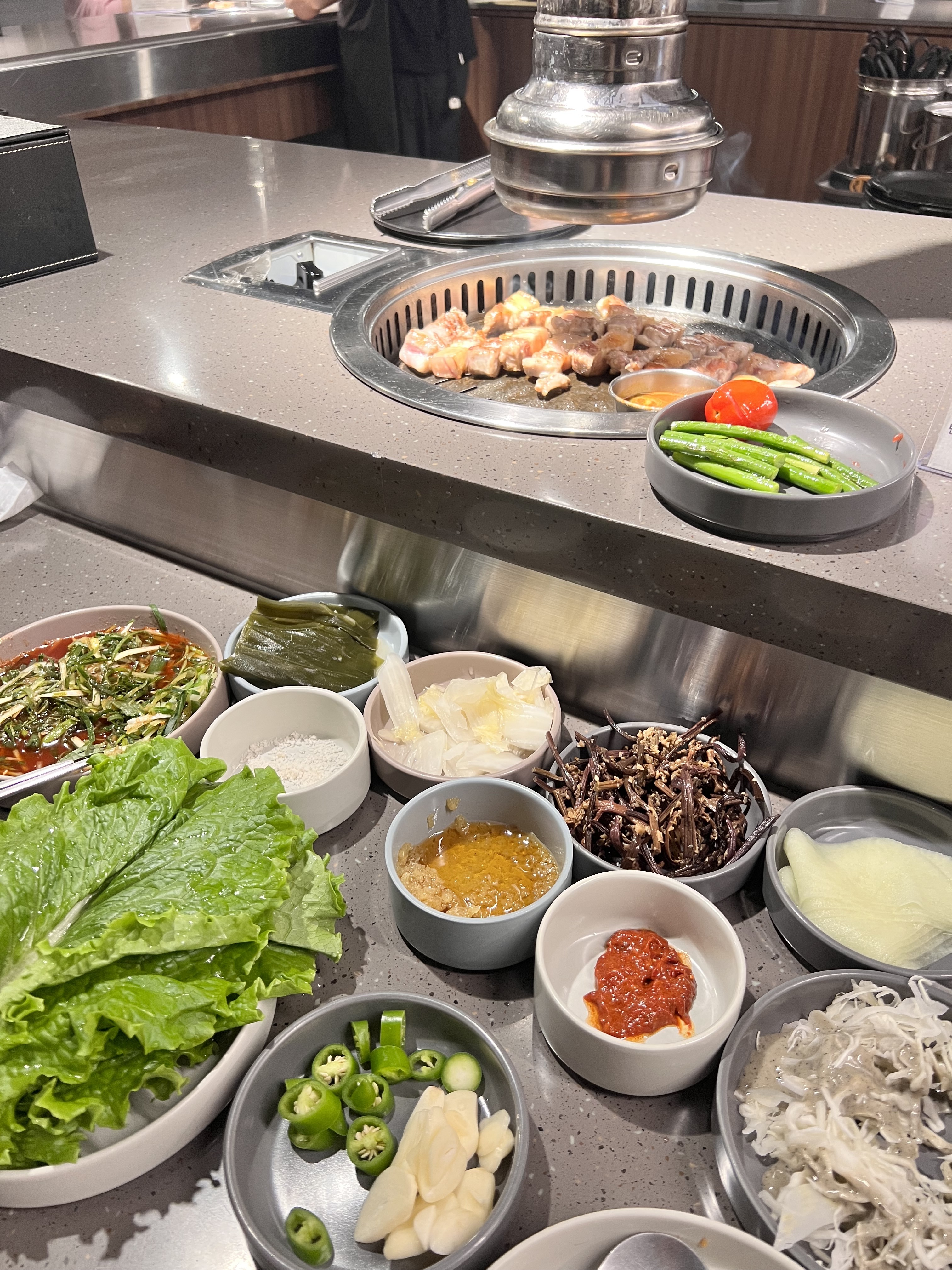 웨딩 스냅 촬영차 제주왔다가, 사진 작가님들께 추천받아 오게되었어요 ! 공항에서 가까운 데