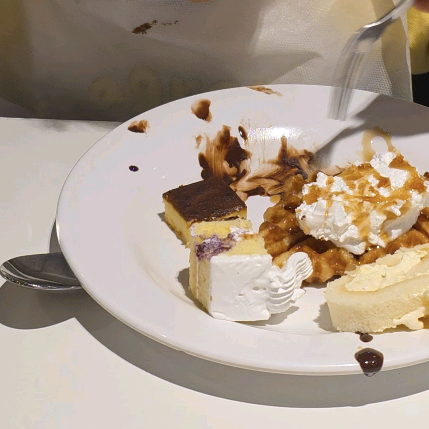 부모님이랑 동생 조카랑 다녀왔어요 맛있게잘먹었습니당 - 대학로 맛집 애슐리퀸즈 대학로점