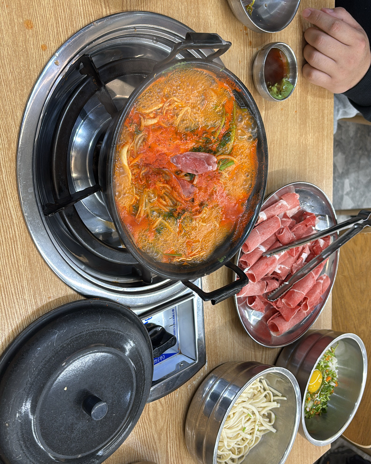 자주 오는 단골집인데 맛있고 깔끔해요 - 천호동 맛집 등촌샤브칼국수 천호점