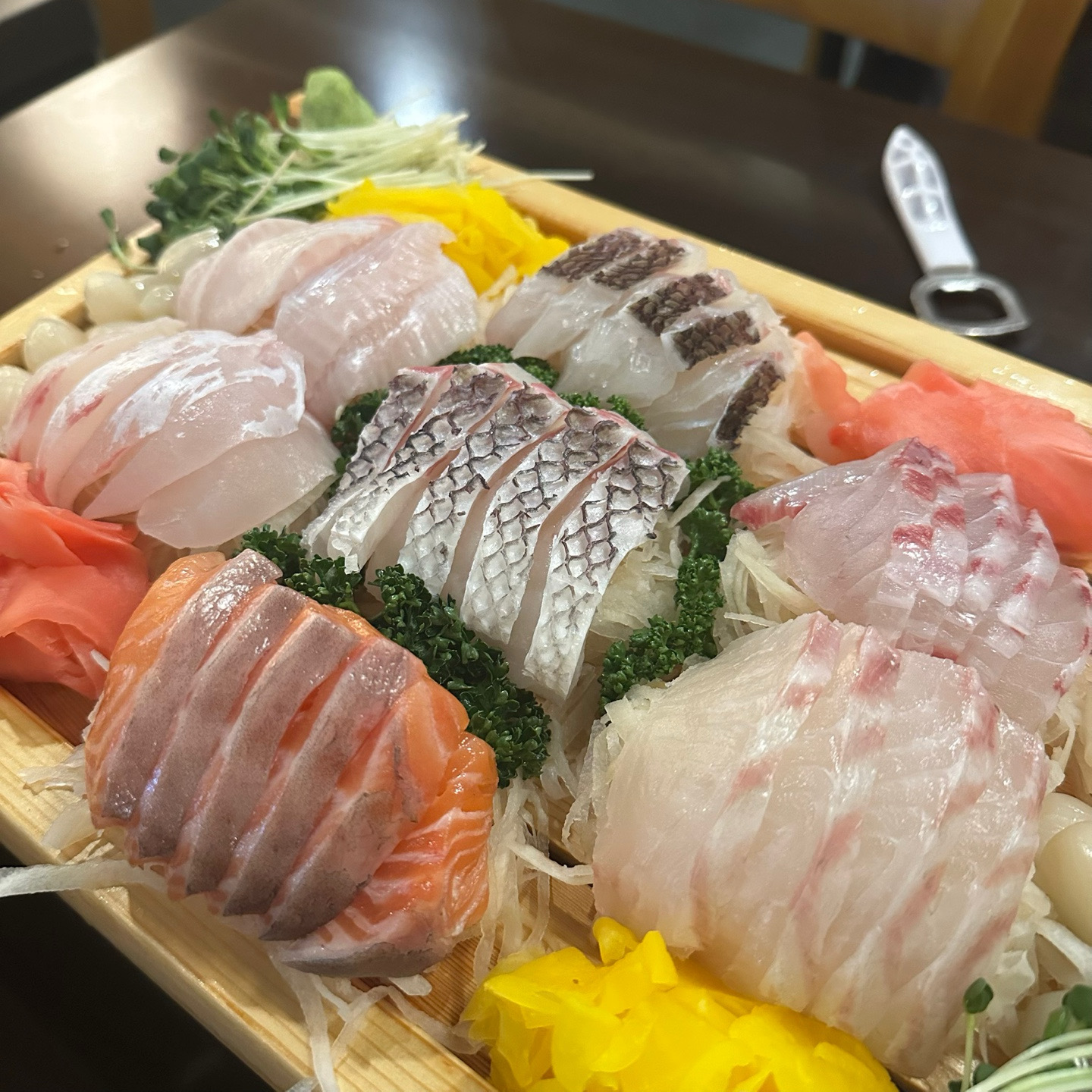 처음 주시는거랑 리필도 똑같고 사장님 직원분들 친절하시고 부족한 국물, 튀김 바로 가져다주