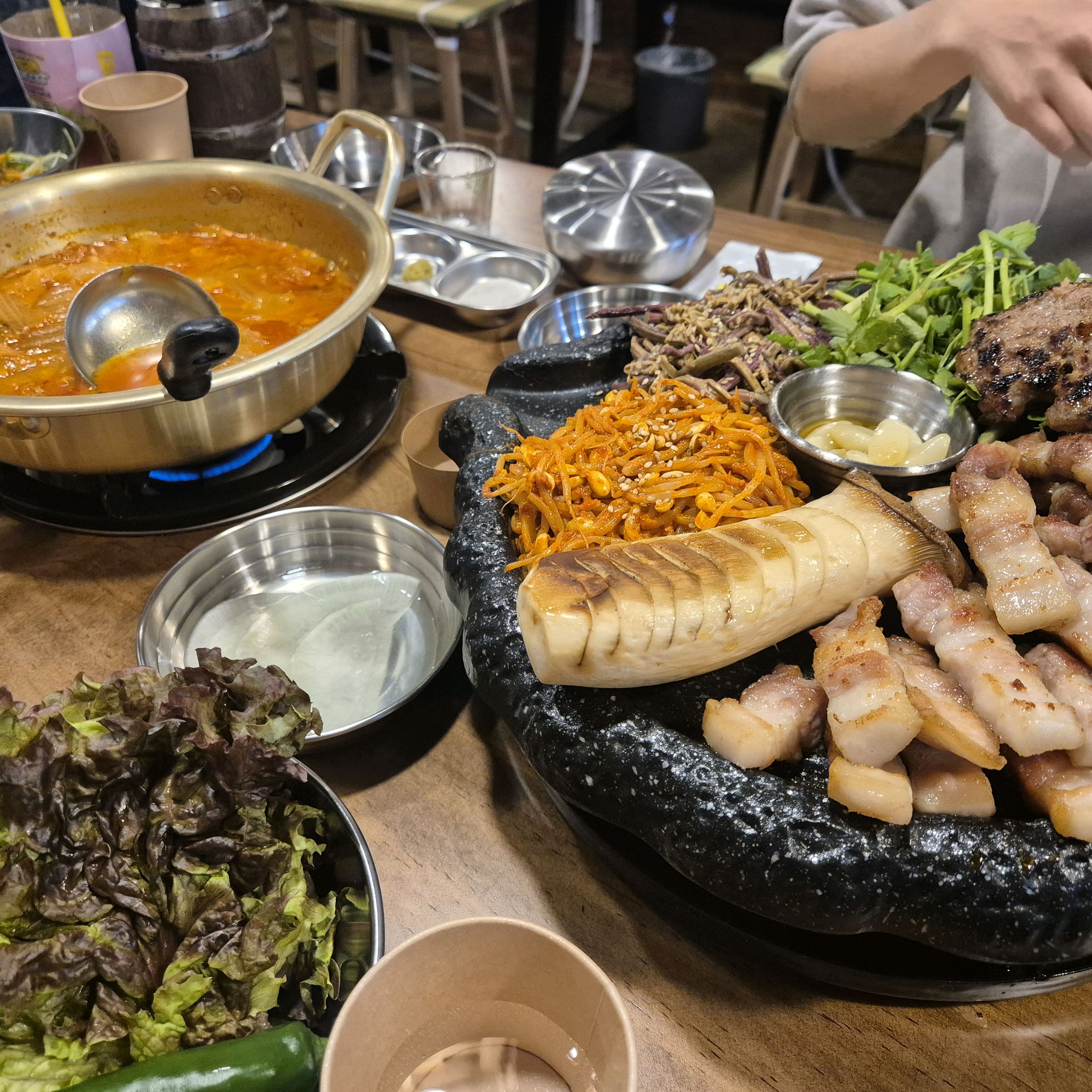 [용인 맛집 산장삼겹 수지구청점] 직접 가본 로컬 리뷰