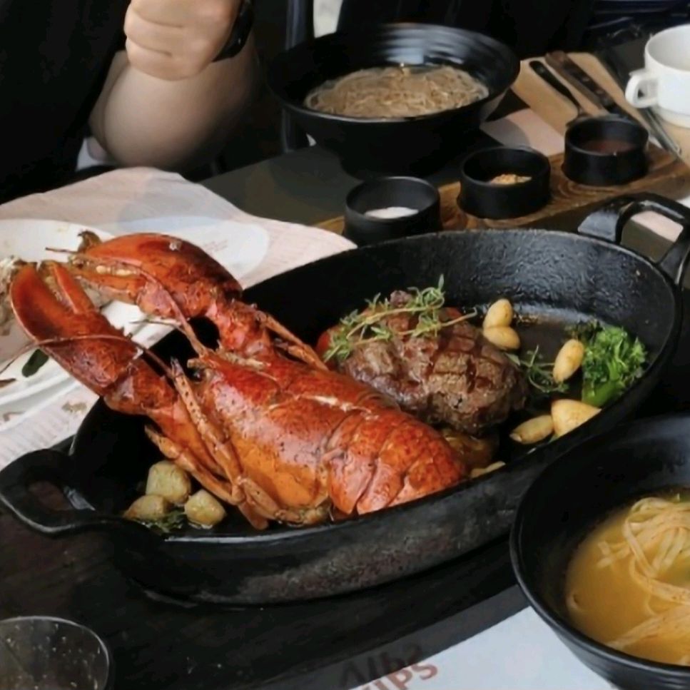 예약시간보다 20분일찍 갔는데 바로입장시켜주시고 음식도 너무맛있었어요ㅎㅎ - 대방역 맛집 빕스 대방점